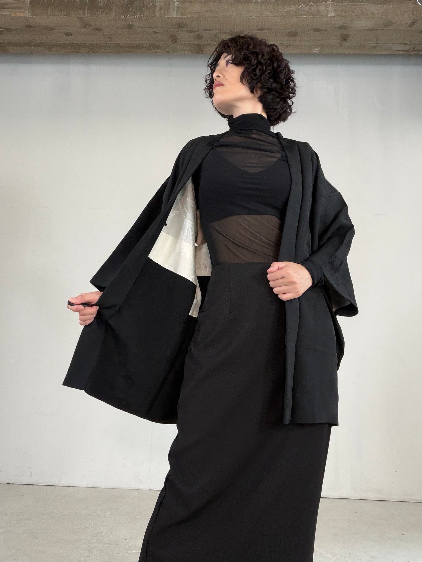 VINTAGE BLACK HAORI  "inside-goshoguruma, gosan-kiri-mon, BLK183"