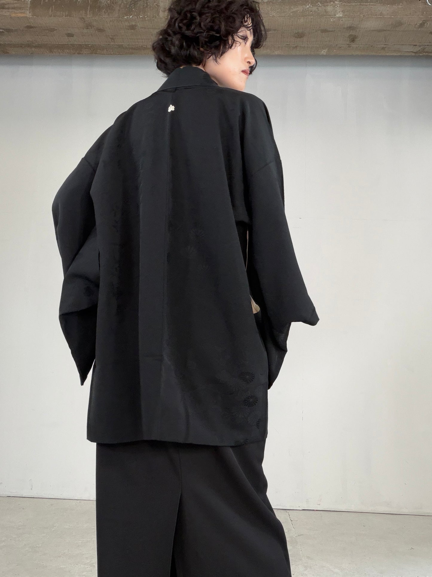 VINTAGE BLACK HAORI  "inside-goshoguruma, gosan-kiri-mon, BLK183"