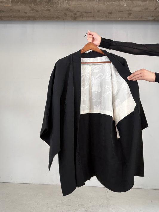 VINTAGE BLACK HAORI  "inside-goshoguruma, gosan-kiri-mon, BLK183"