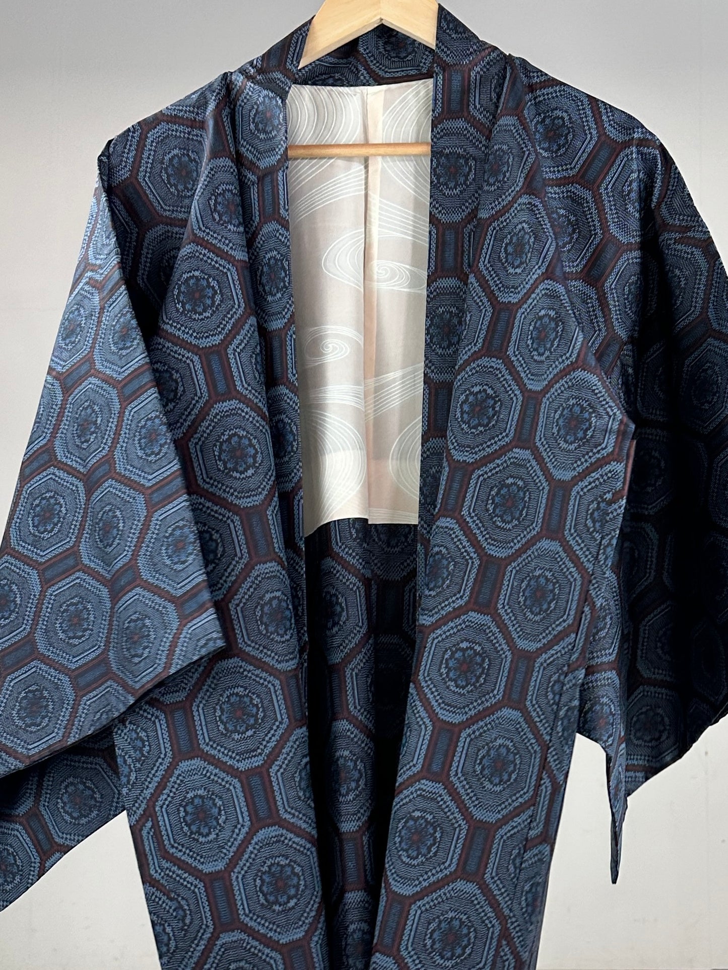 11 HAKKAKUKEI Tsumugi HAORI and KIMONO elastic waist pants upcycled from Japanese kimono(Unisex)