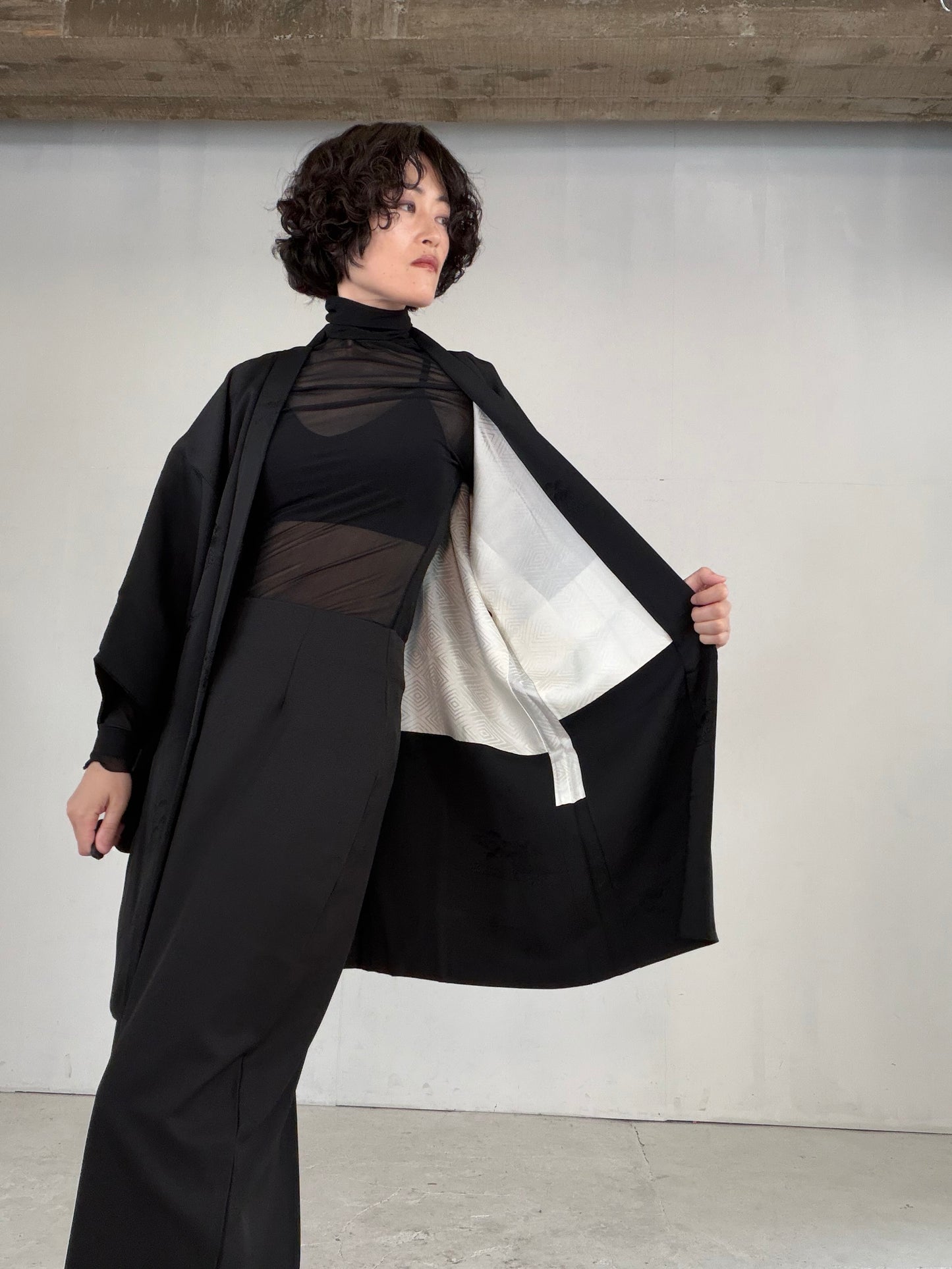 VINTAGE BLACK HAORI  "inside-diamond pattern, gosan-kiri-mon, BLK179"