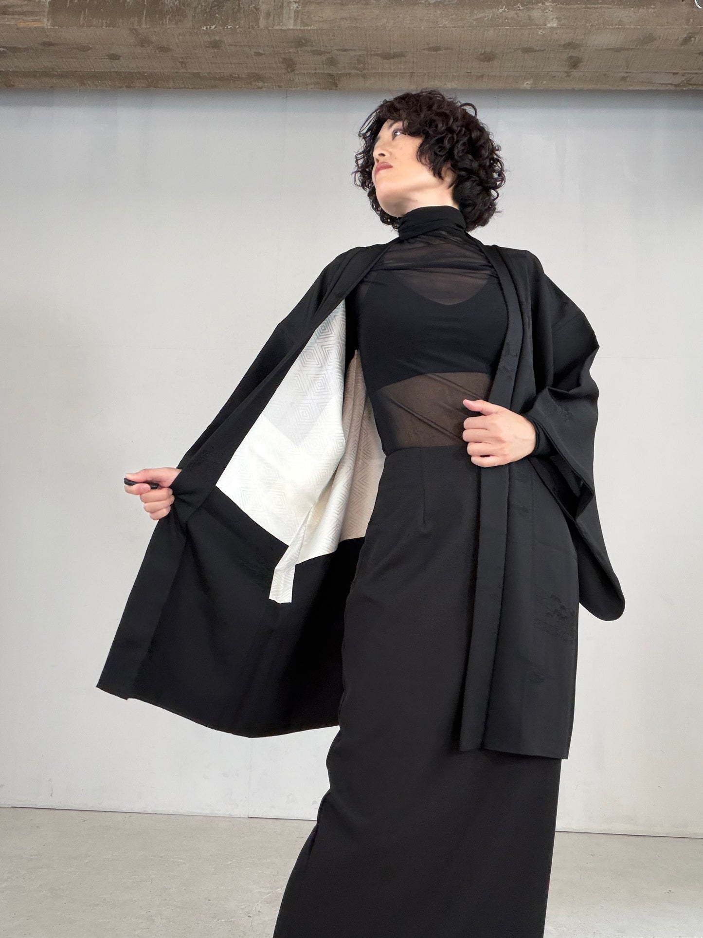 VINTAGE BLACK HAORI  "inside-diamond pattern, gosan-kiri-mon, BLK179"