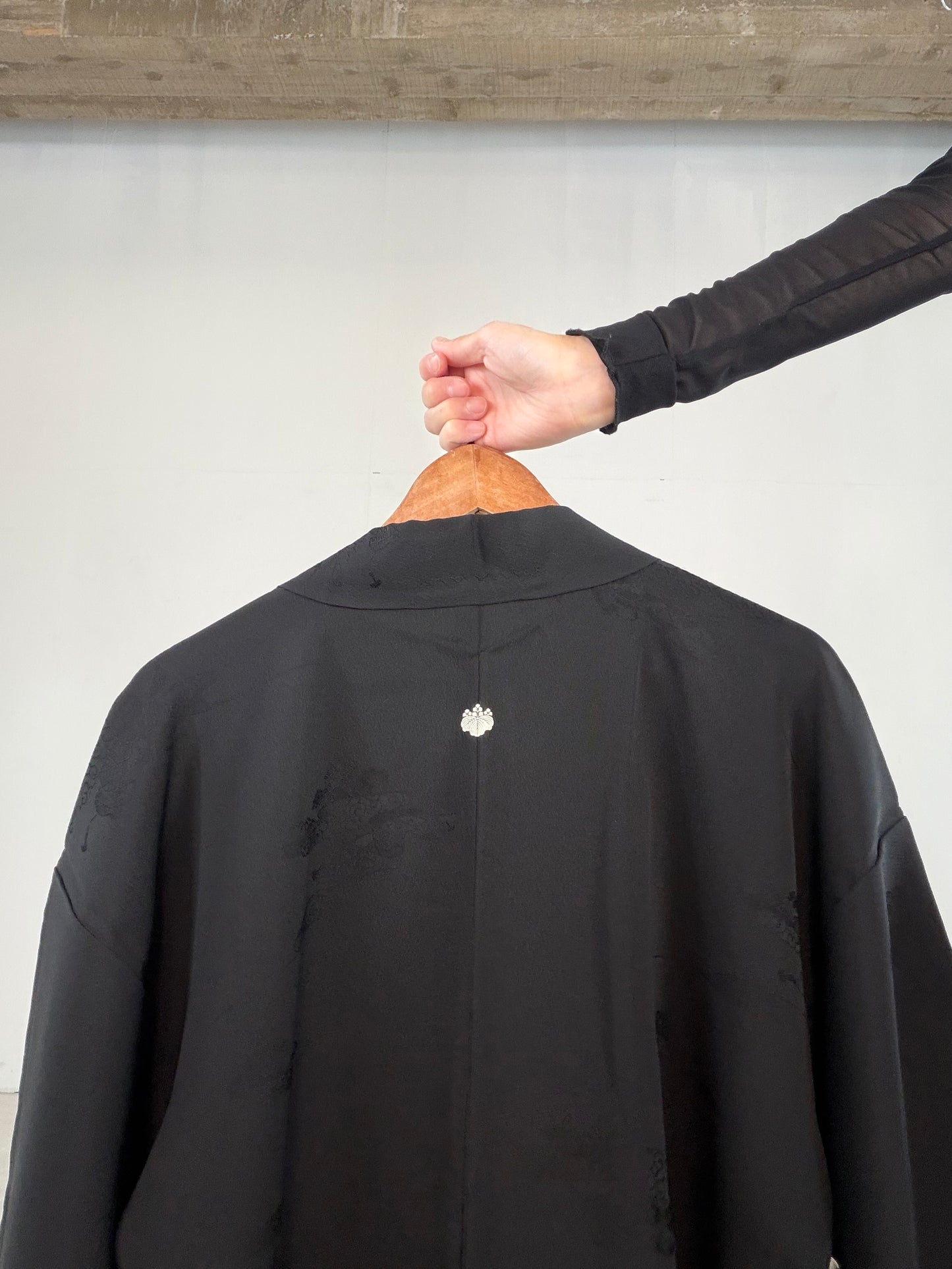 VINTAGE BLACK HAORI  "inside-diamond pattern, gosan-kiri-mon, BLK179"