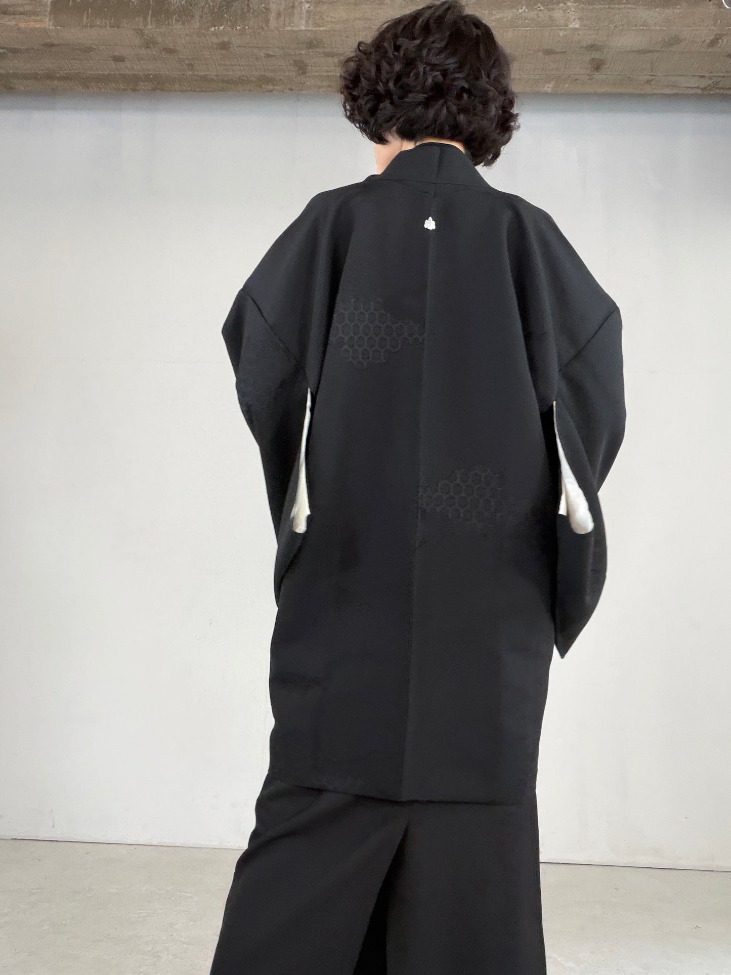 VINTAGE BLACK HAORI  "kikko, inside-leaf, BLK181"
