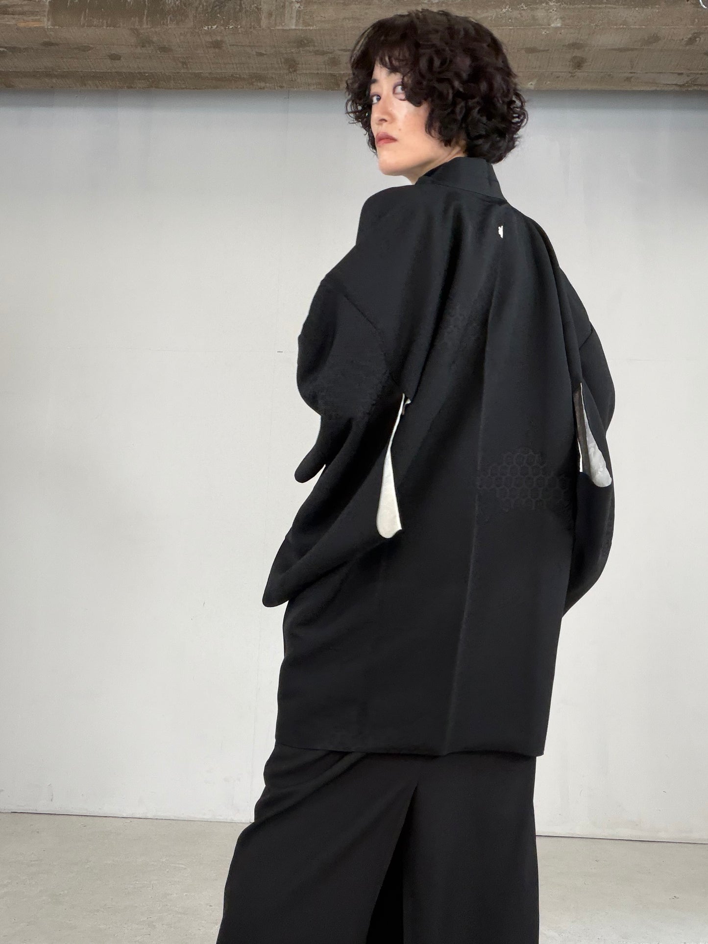 VINTAGE BLACK HAORI  "kikko, inside-leaf, BLK181"