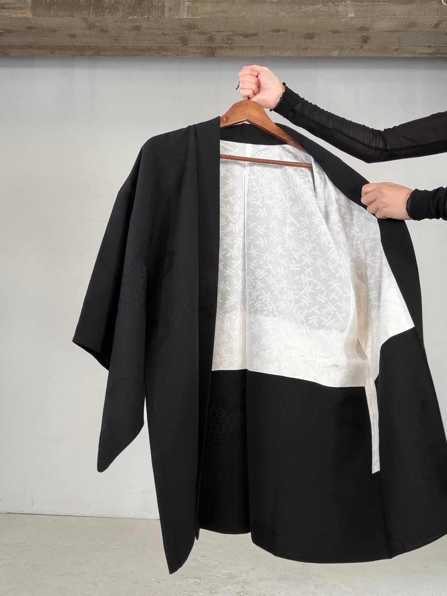 VINTAGE BLACK HAORI  "kikko, inside-leaf, BLK181"