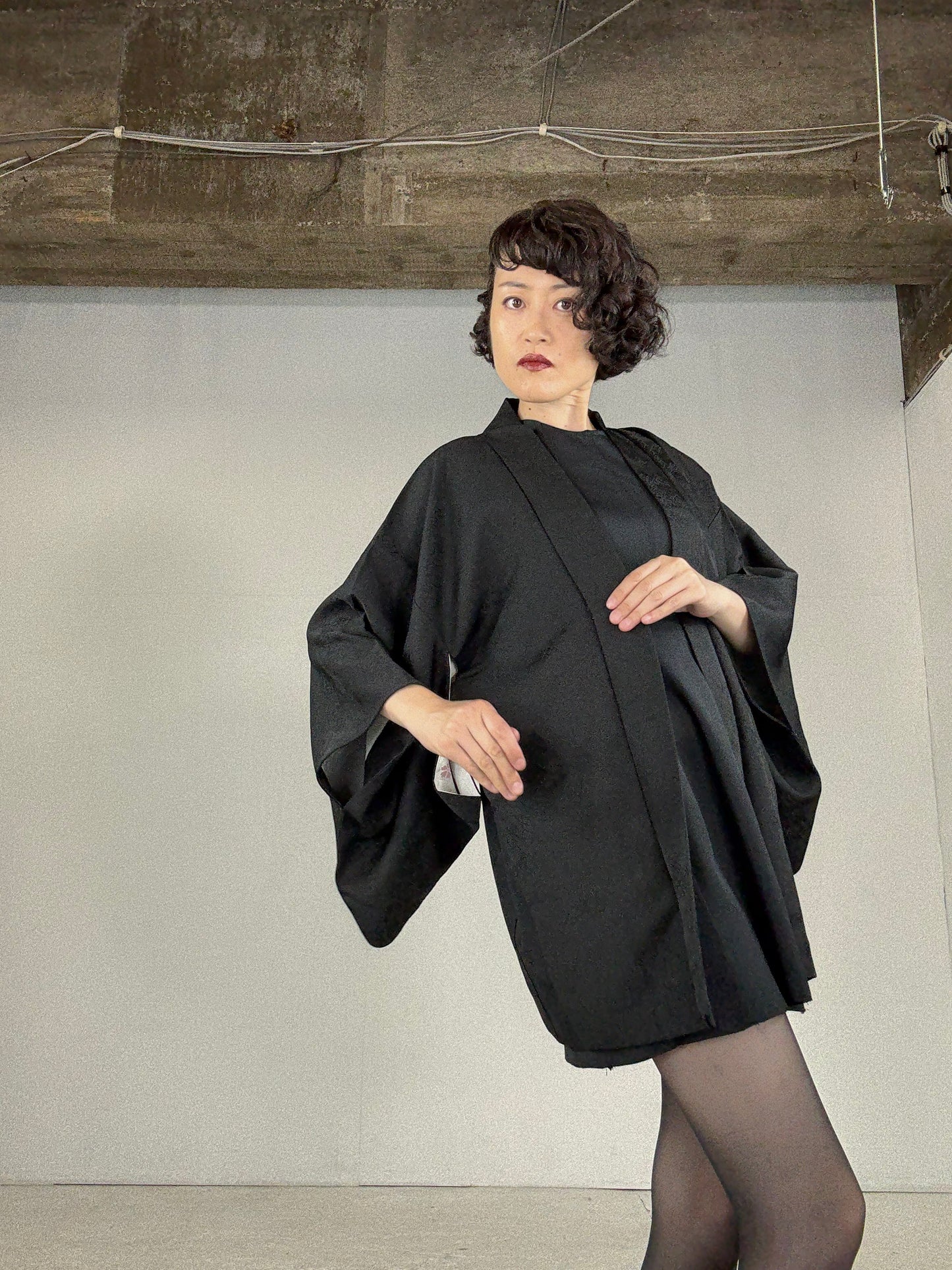 VINTAGE BLACK HAORI "ground pattern, susuki"