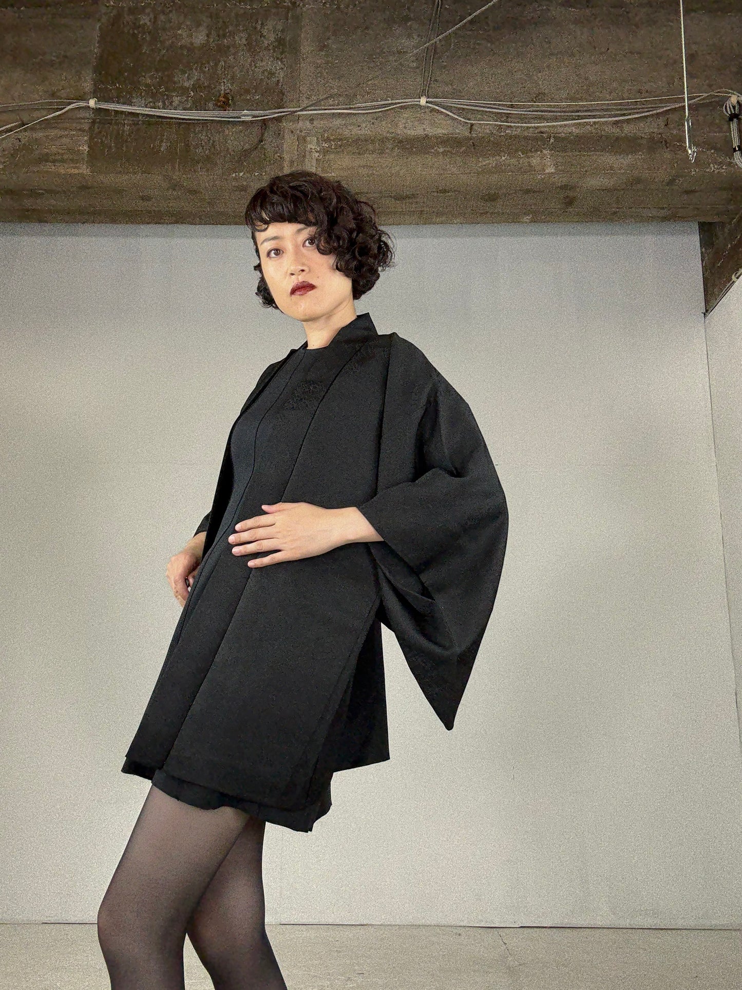 VINTAGE BLACK HAORI "ground pattern, susuki"
