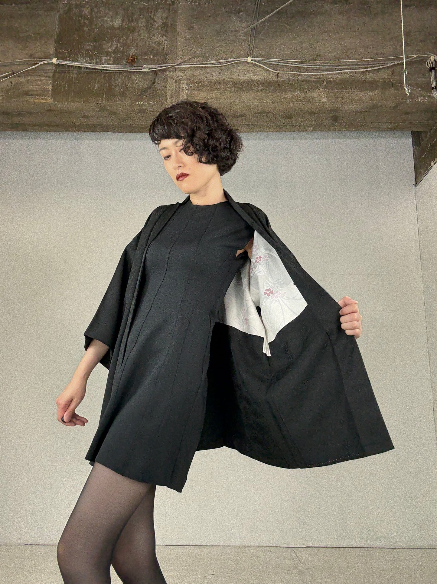 VINTAGE BLACK HAORI "ground pattern, susuki"