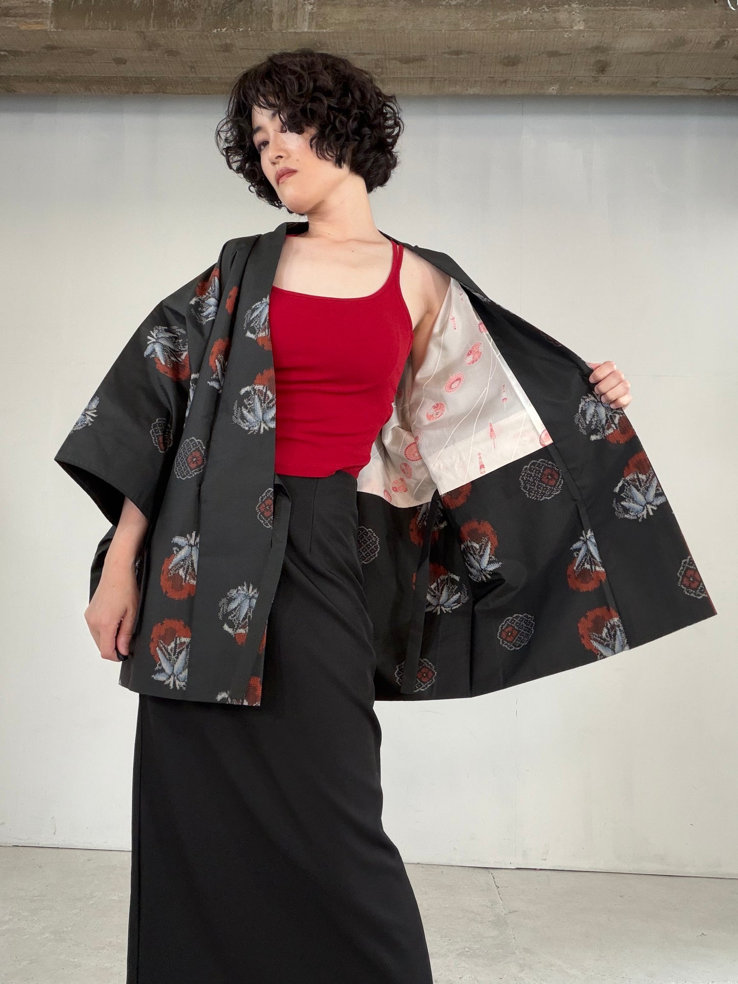 VINTAGE KAWAII HAORI "tsumugi, Douchu-gi, red, KAW111"