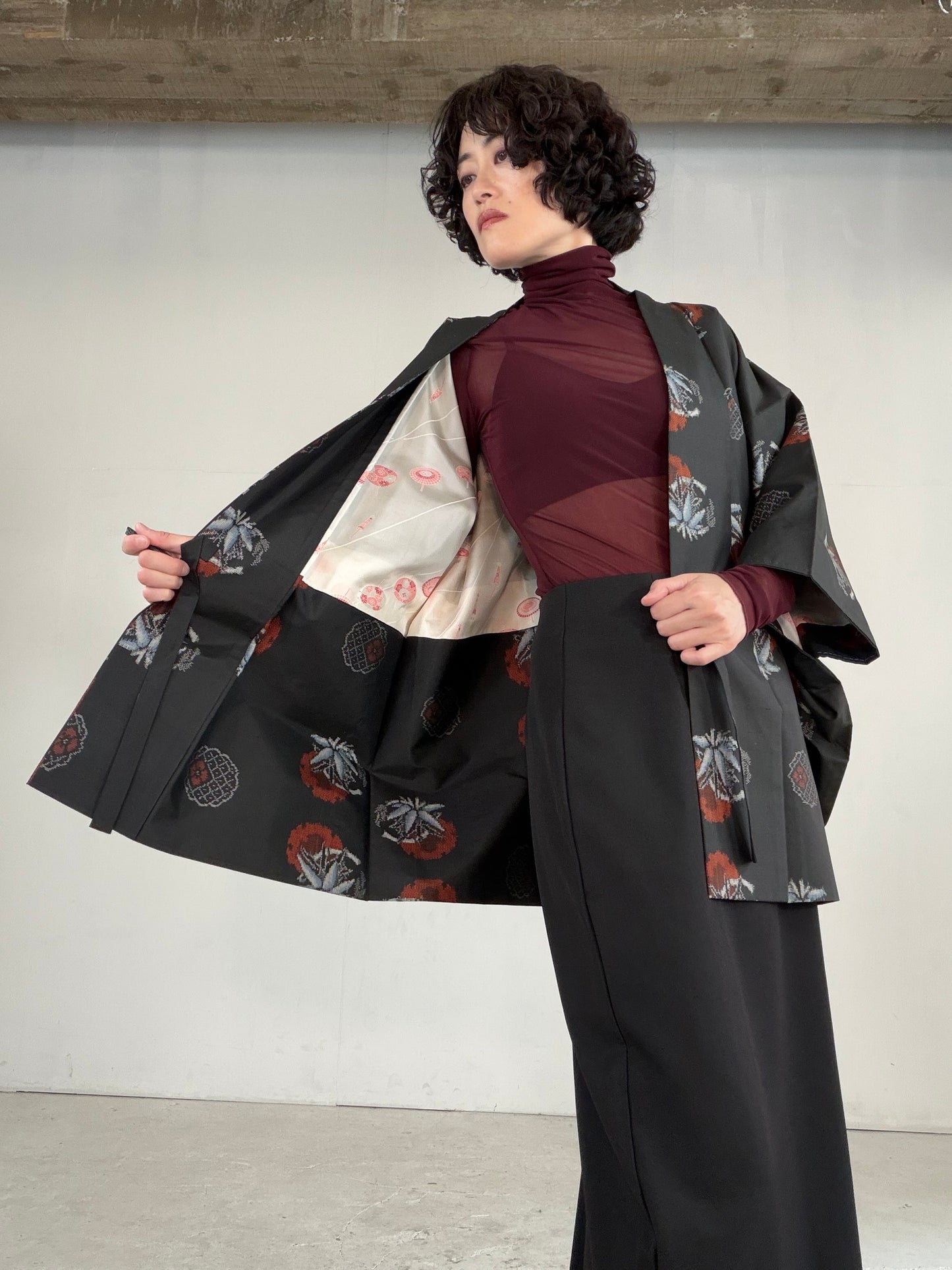 VINTAGE KAWAII HAORI "tsumugi, Douchu-gi, red, KAW111"