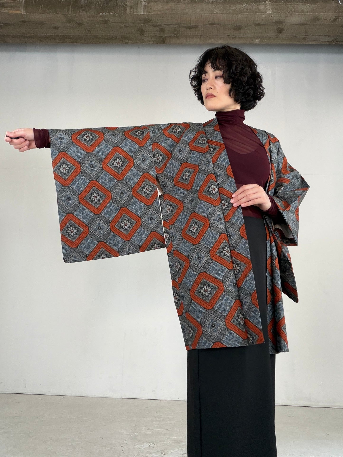 VINTAGE KAWAII HAORI "tsumugi, Haori, red, KAW112" *damage