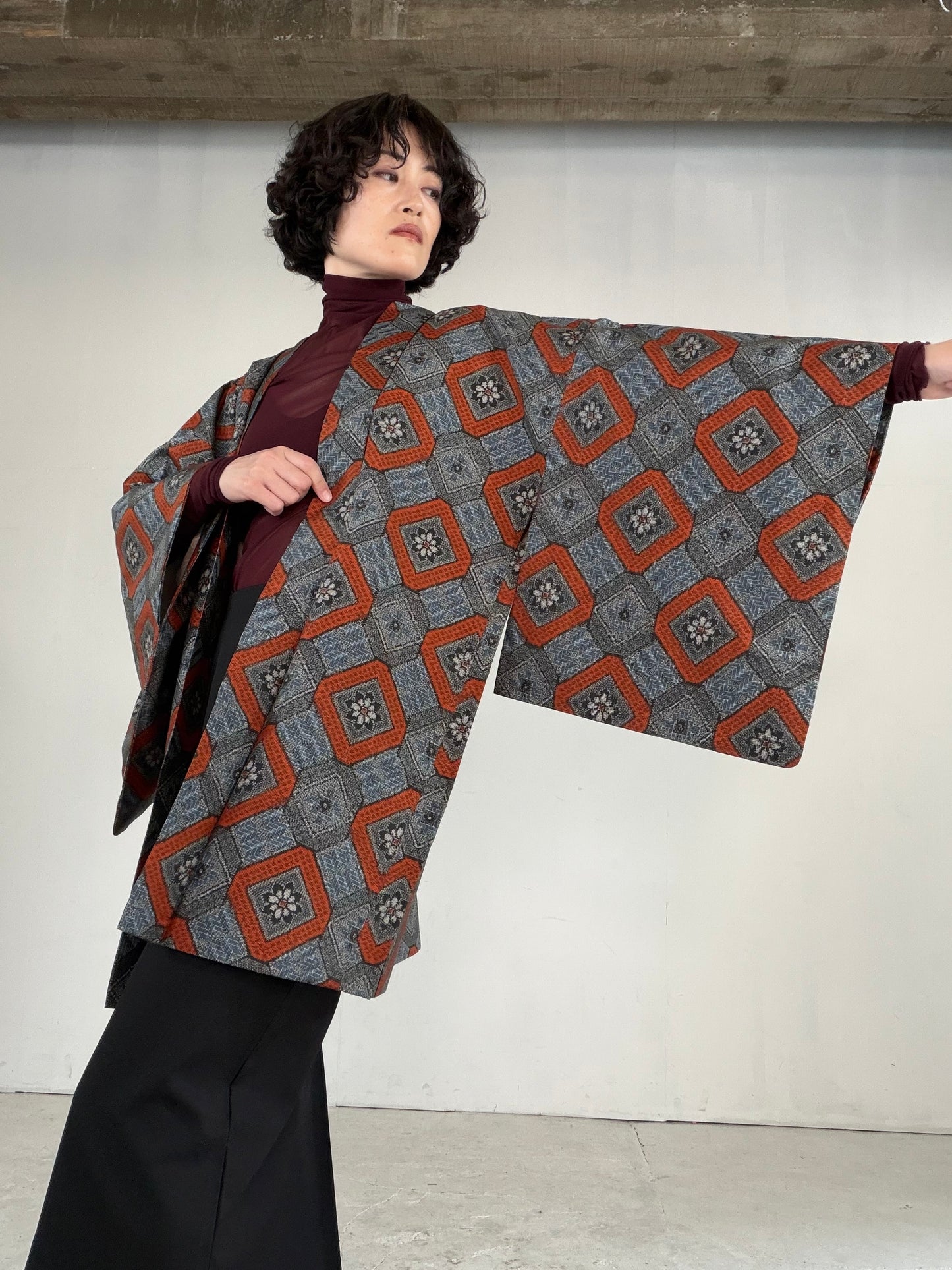 VINTAGE KAWAII HAORI "tsumugi, Haori, red, KAW112" *damage