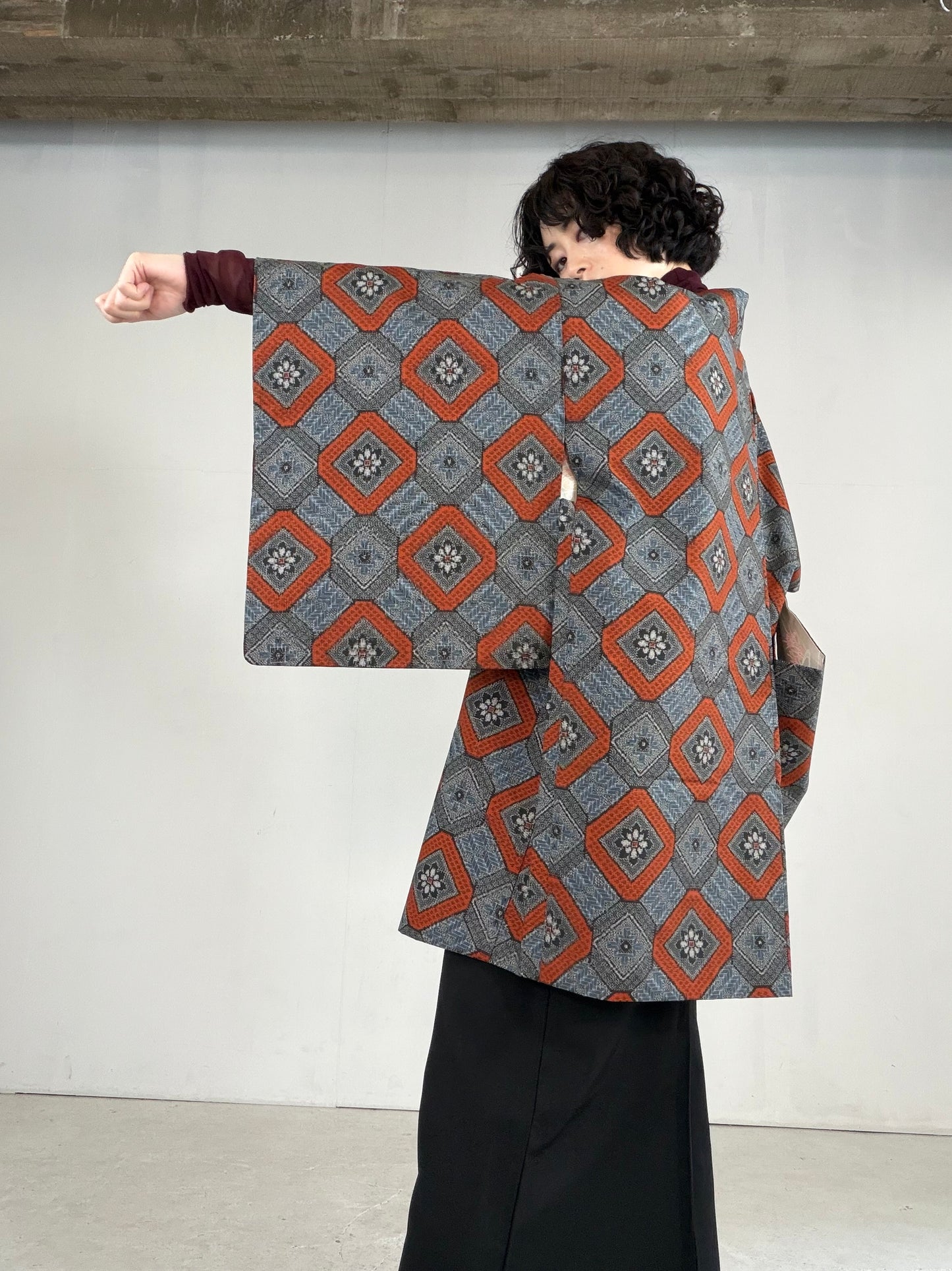 VINTAGE KAWAII HAORI "tsumugi, Haori, red, KAW112" *damage