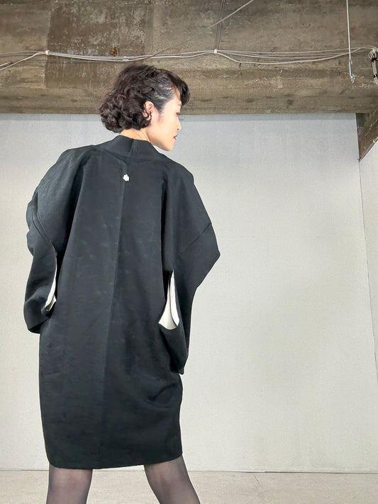 VINTAGE BLACK HAORI "ground pattern, nami"