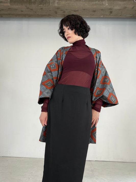 VINTAGE KAWAII HAORI "tsumugi, Haori, red, KAW112" *damage