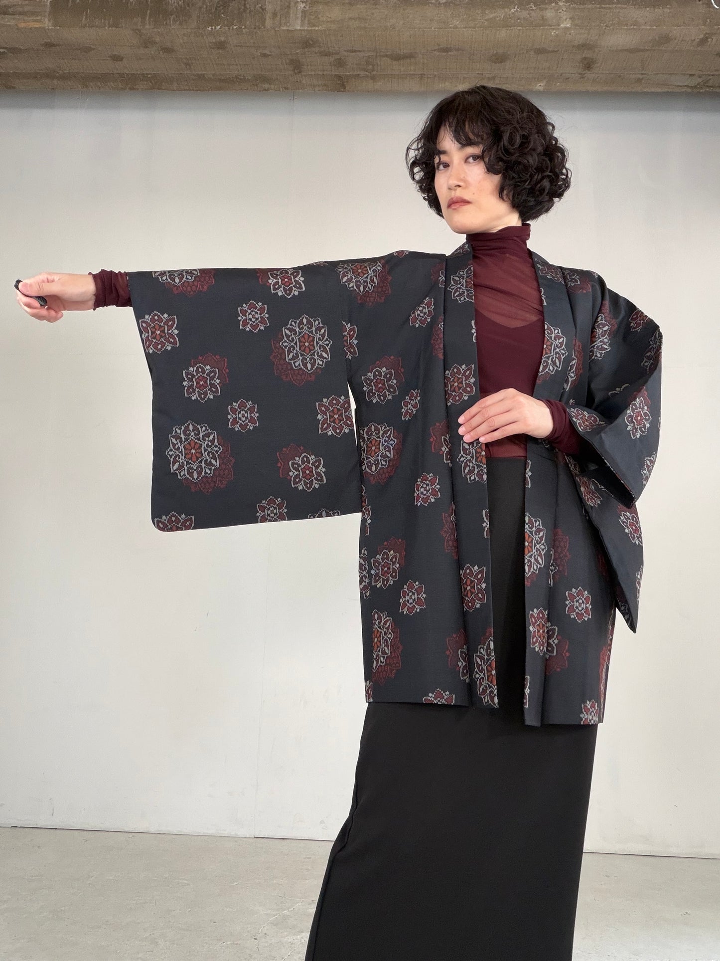 VINTAGE KAWAII HAORI "tsumugi, Haori, black-red, flower, KAW114"