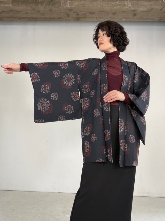 VINTAGE KAWAII HAORI "tsumugi, Haori, black-red, flower, KAW114"