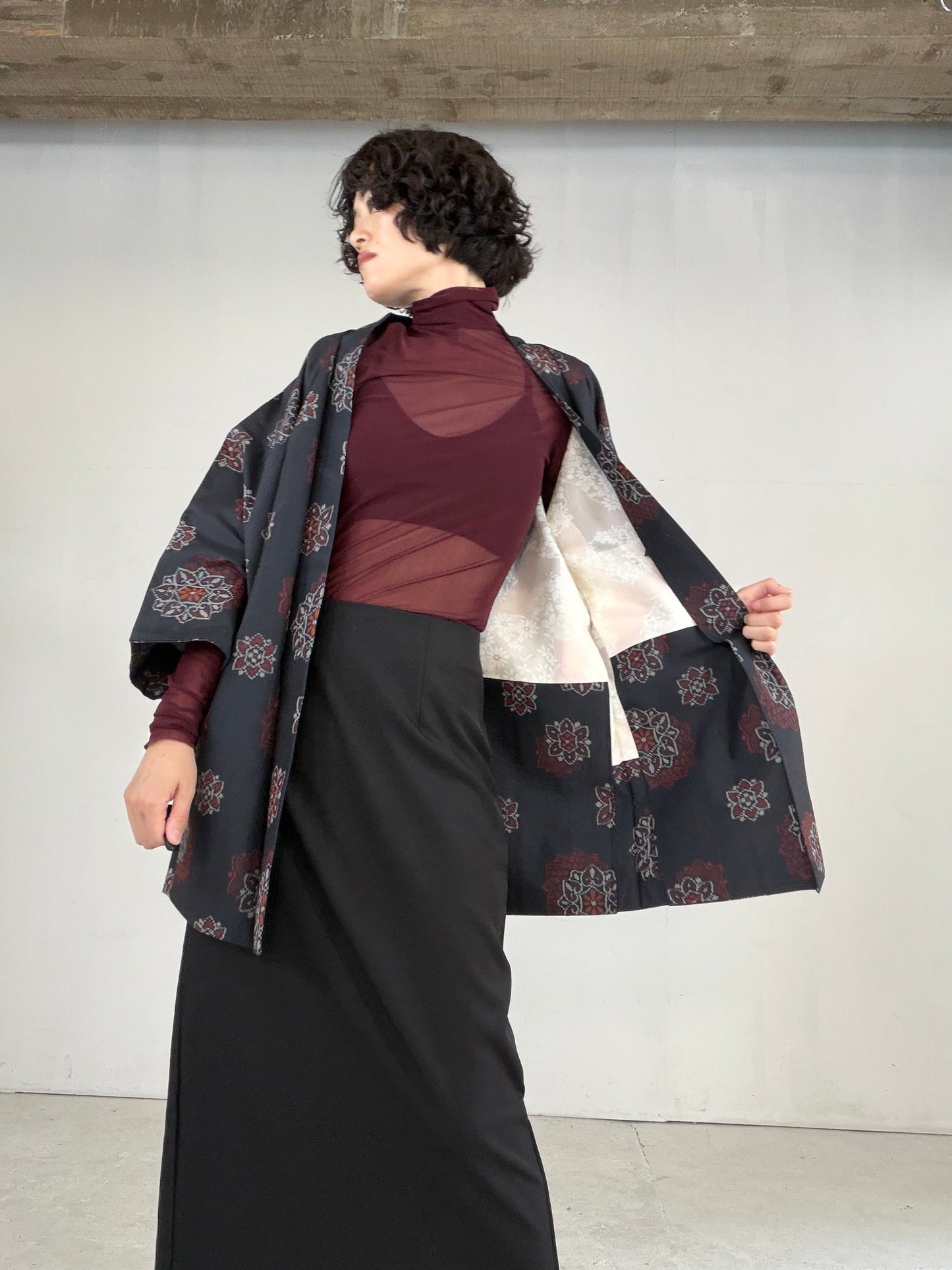 VINTAGE KAWAII HAORI "tsumugi, Haori, black-red, flower, KAW114"