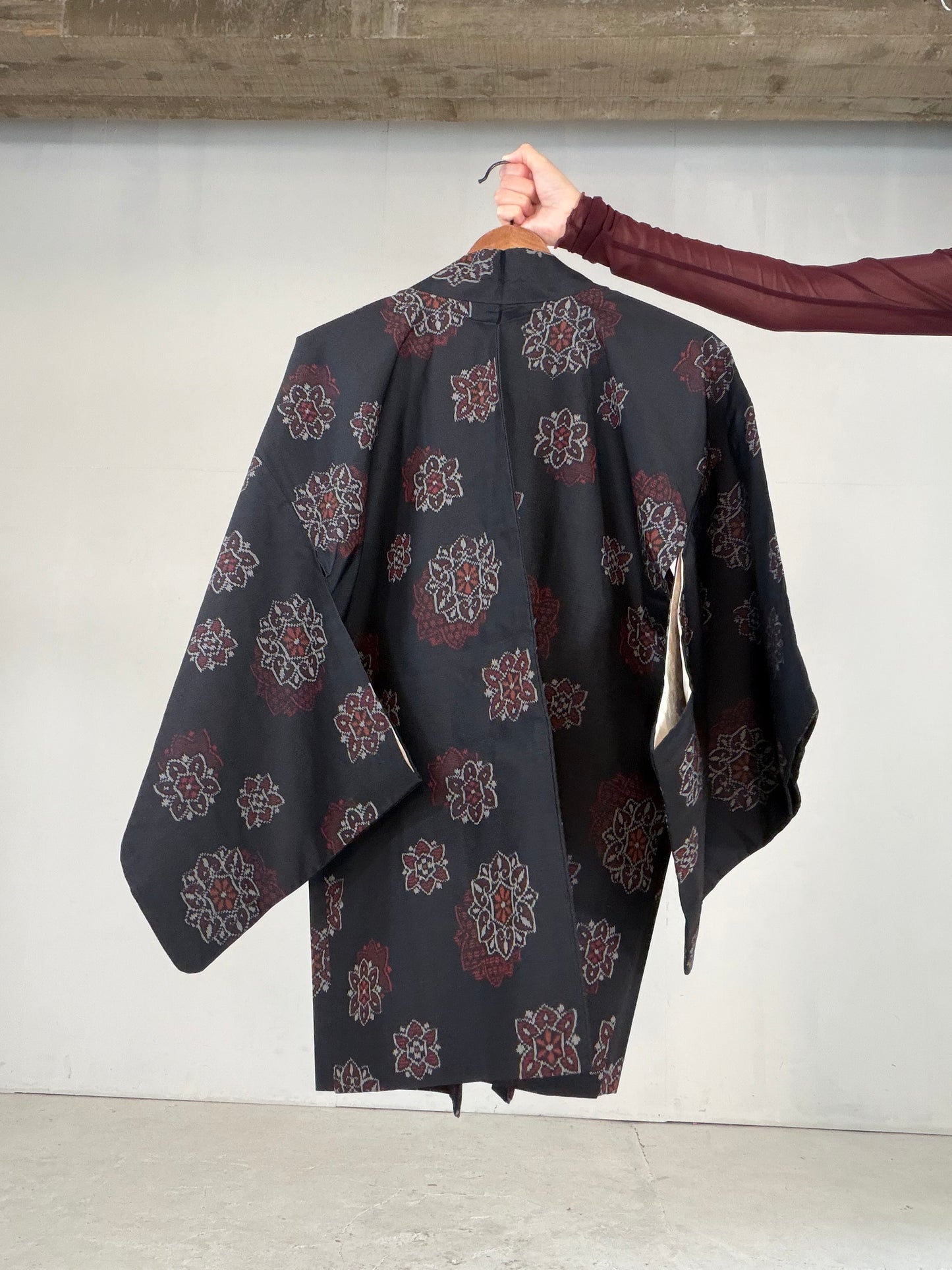 VINTAGE KAWAII HAORI "tsumugi, Haori, black-red, flower, KAW114"