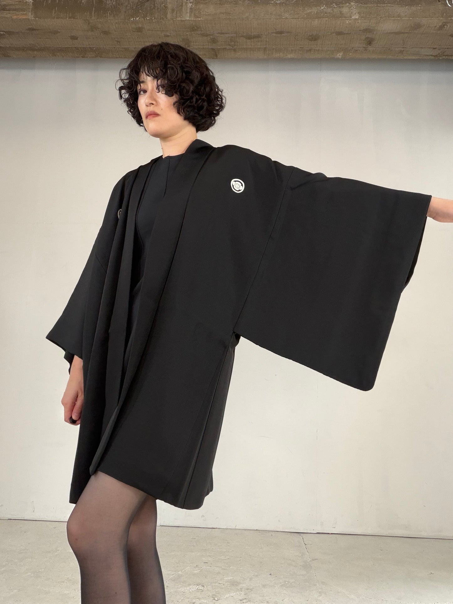 VINTAGE KUROMONTSUKI HAORI "hawk, Yoko-mokko-mon, KUR123"