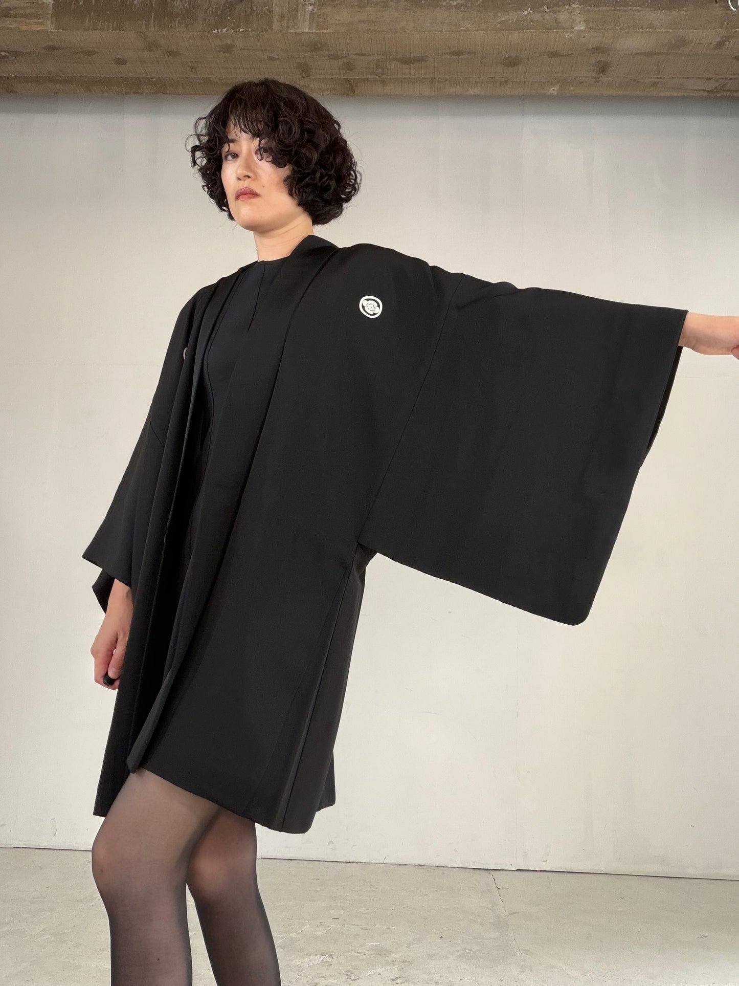 VINTAGE KUROMONTSUKI HAORI "hawk, Yoko-mokko-mon, KUR123"