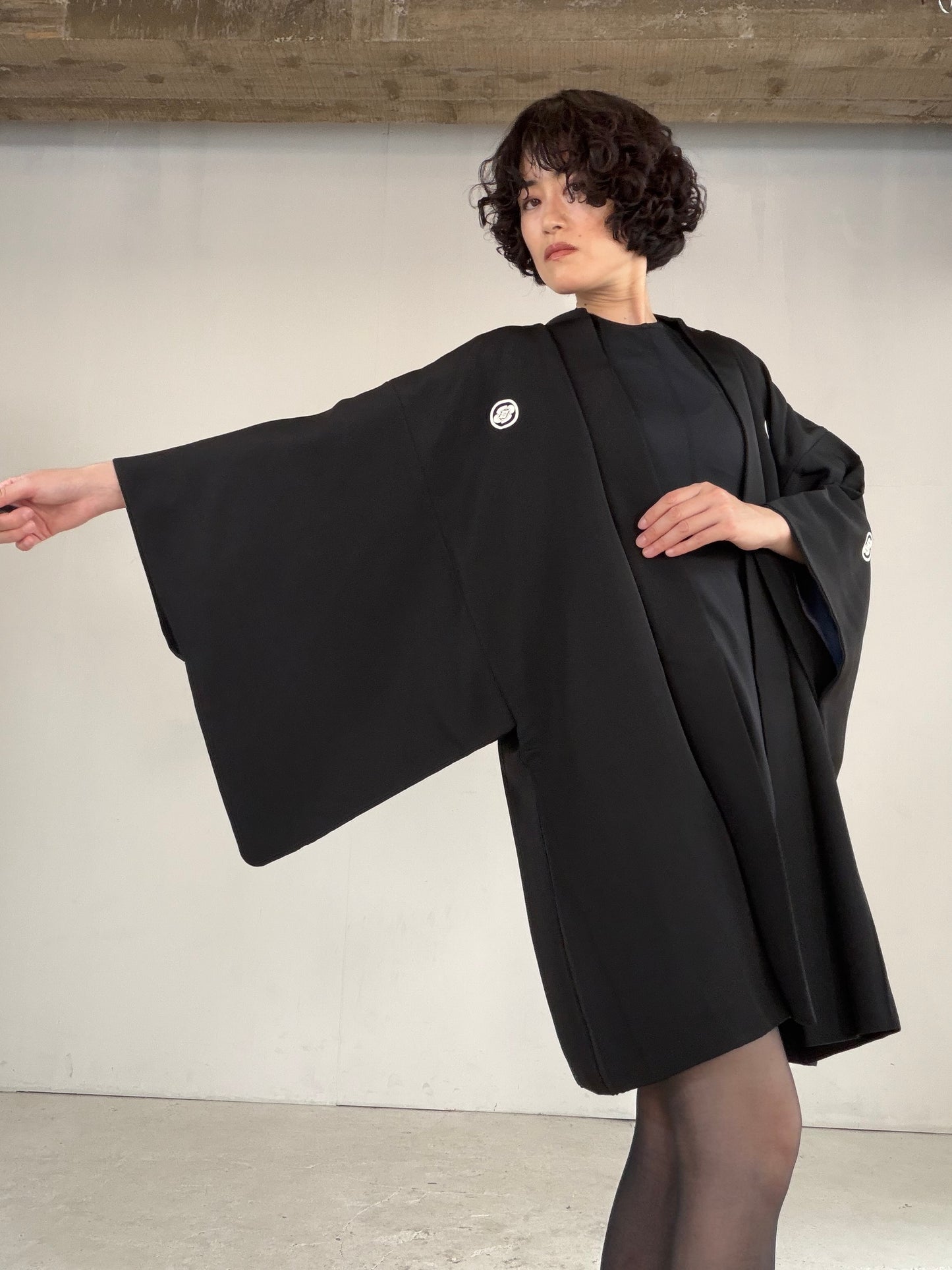 VINTAGE KUROMONTSUKI HAORI "hawk, Yoko-mokko-mon, KUR123"