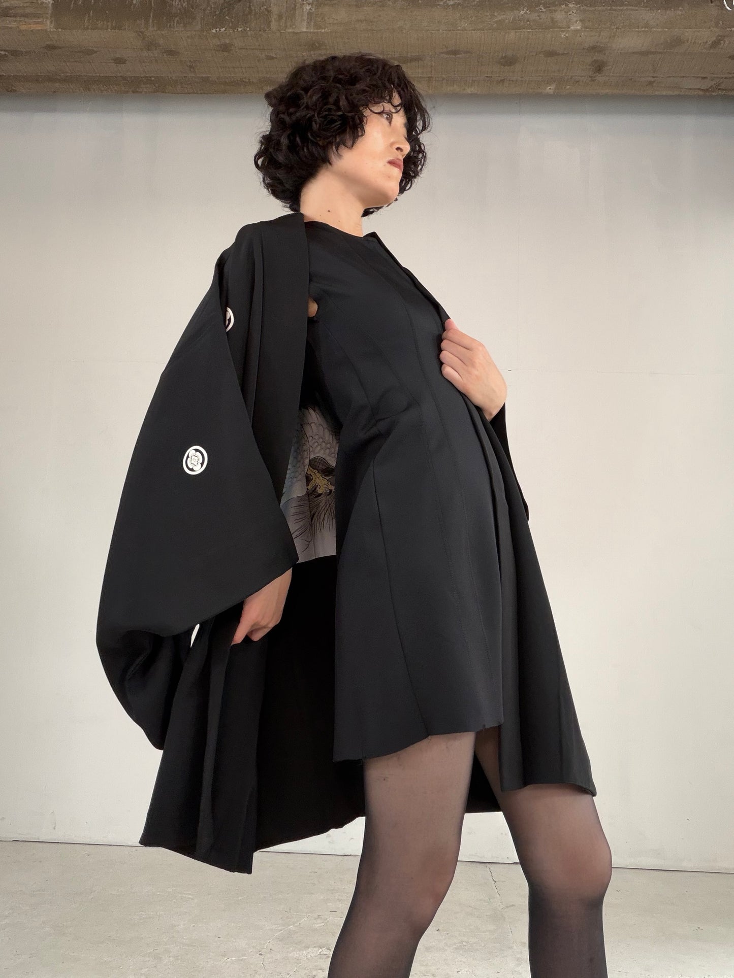 VINTAGE KUROMONTSUKI HAORI "hawk, Yoko-mokko-mon, KUR123"
