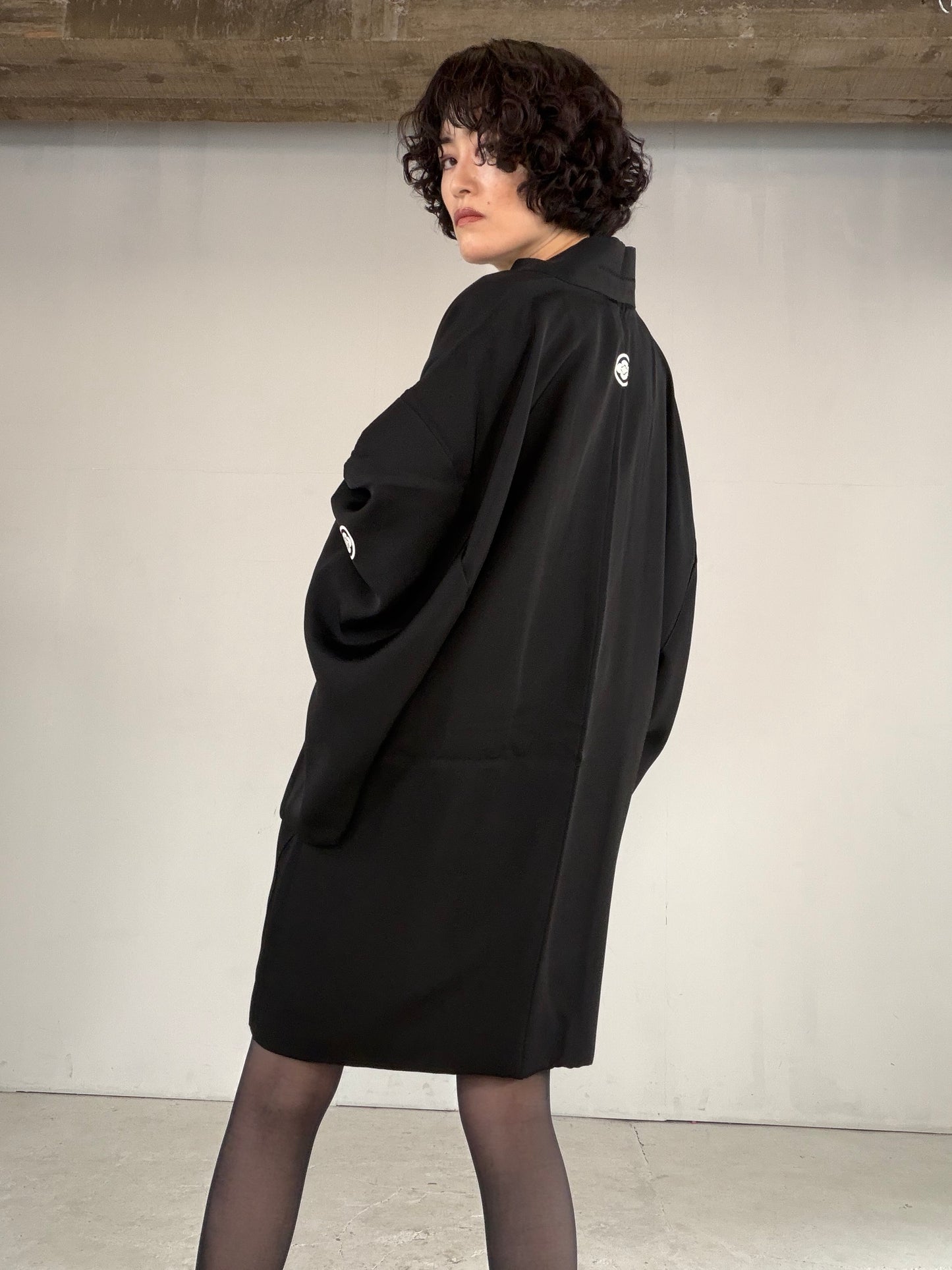VINTAGE KUROMONTSUKI HAORI "hawk, Yoko-mokko-mon, KUR123"