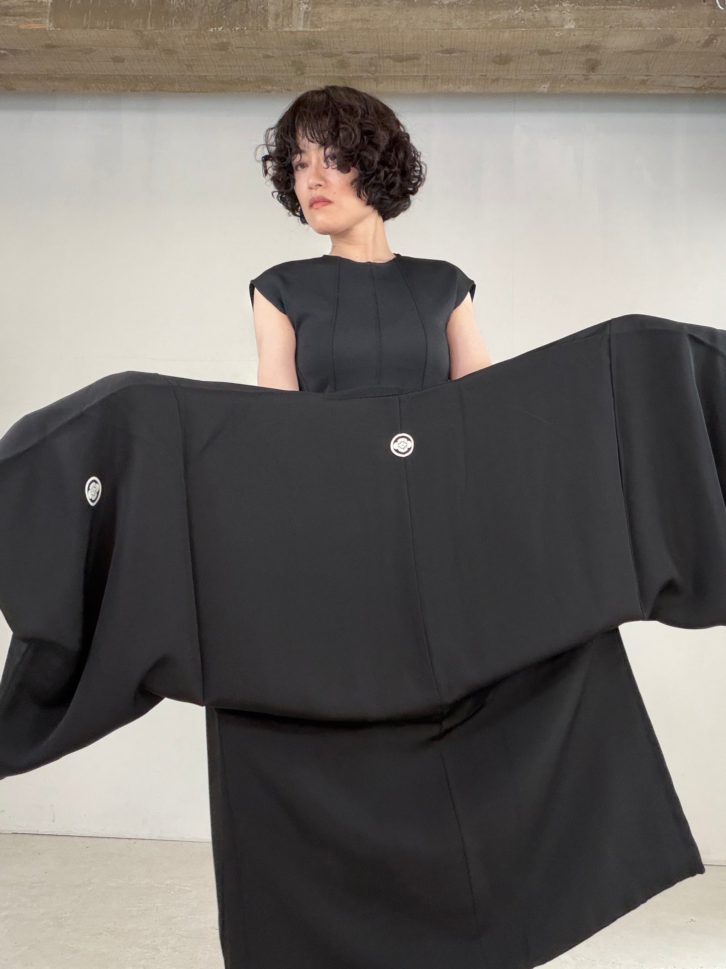 VINTAGE KUROMONTSUKI HAORI "hawk, Yoko-mokko-mon, KUR123"