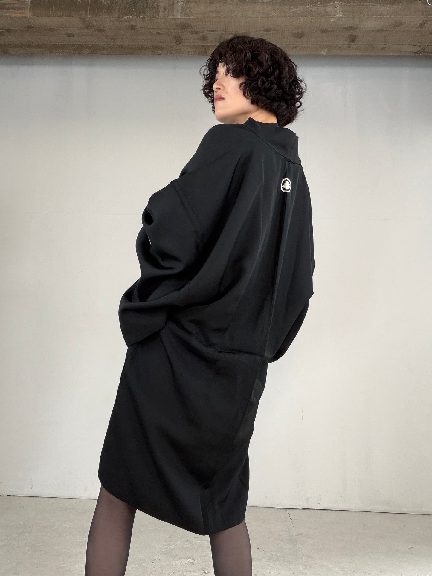 VINTAGE KUROMONTSUKI HAORI "hamabe, Sangaibishi, KUR124"
