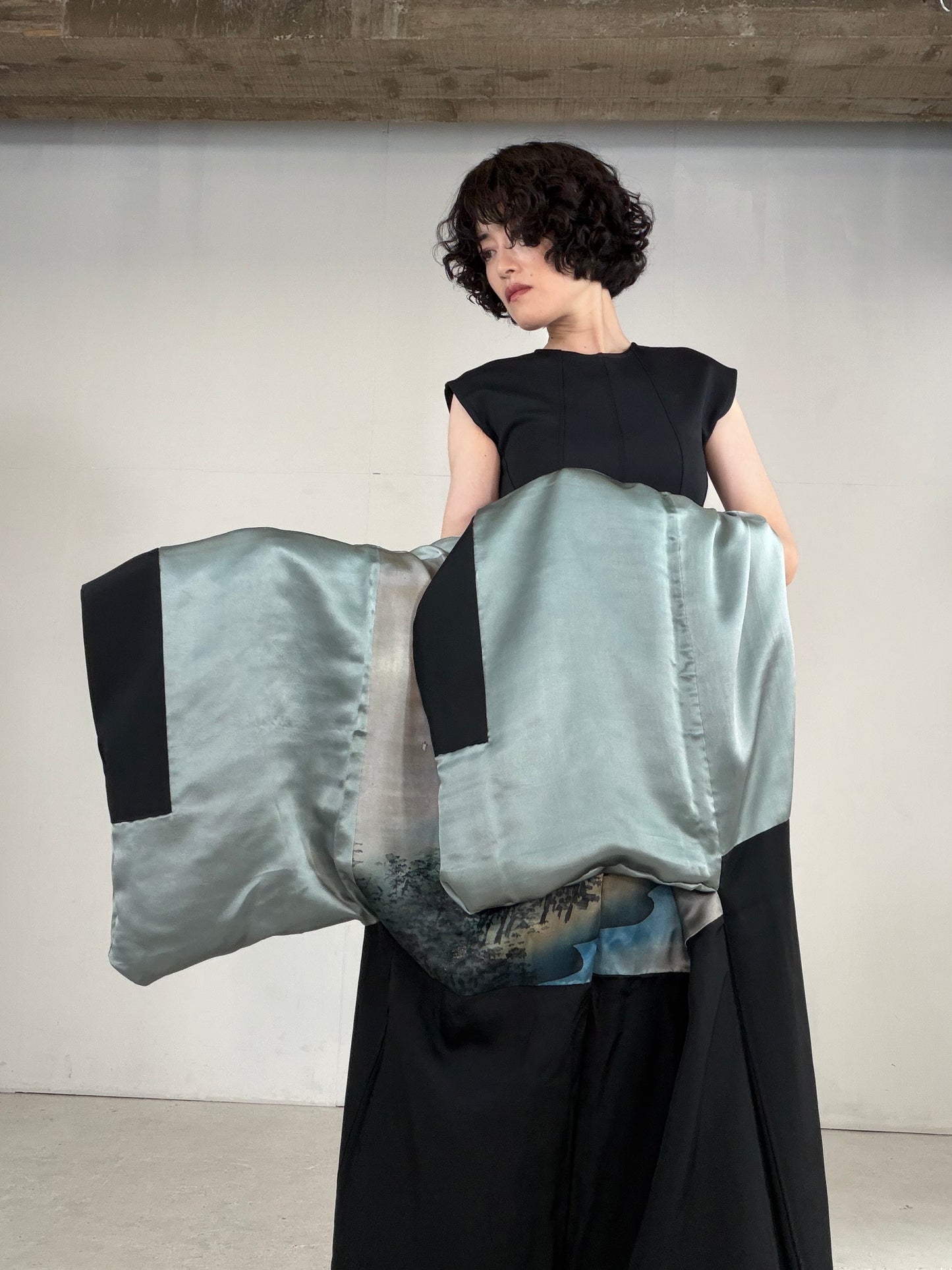 VINTAGE KUROMONTSUKI HAORI "hamabe, Sangaibishi, KUR124"