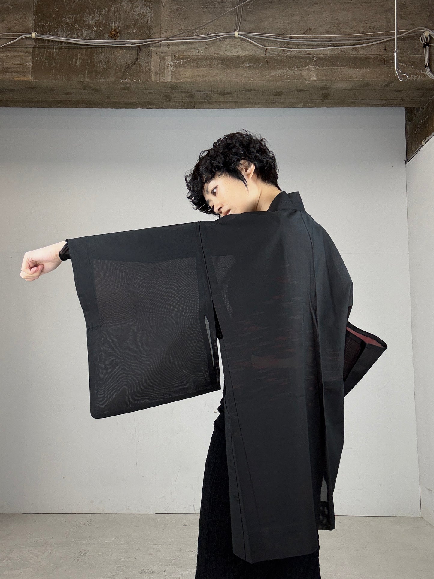 VINTAGE BLACK HAORI SHEER “red, nami"