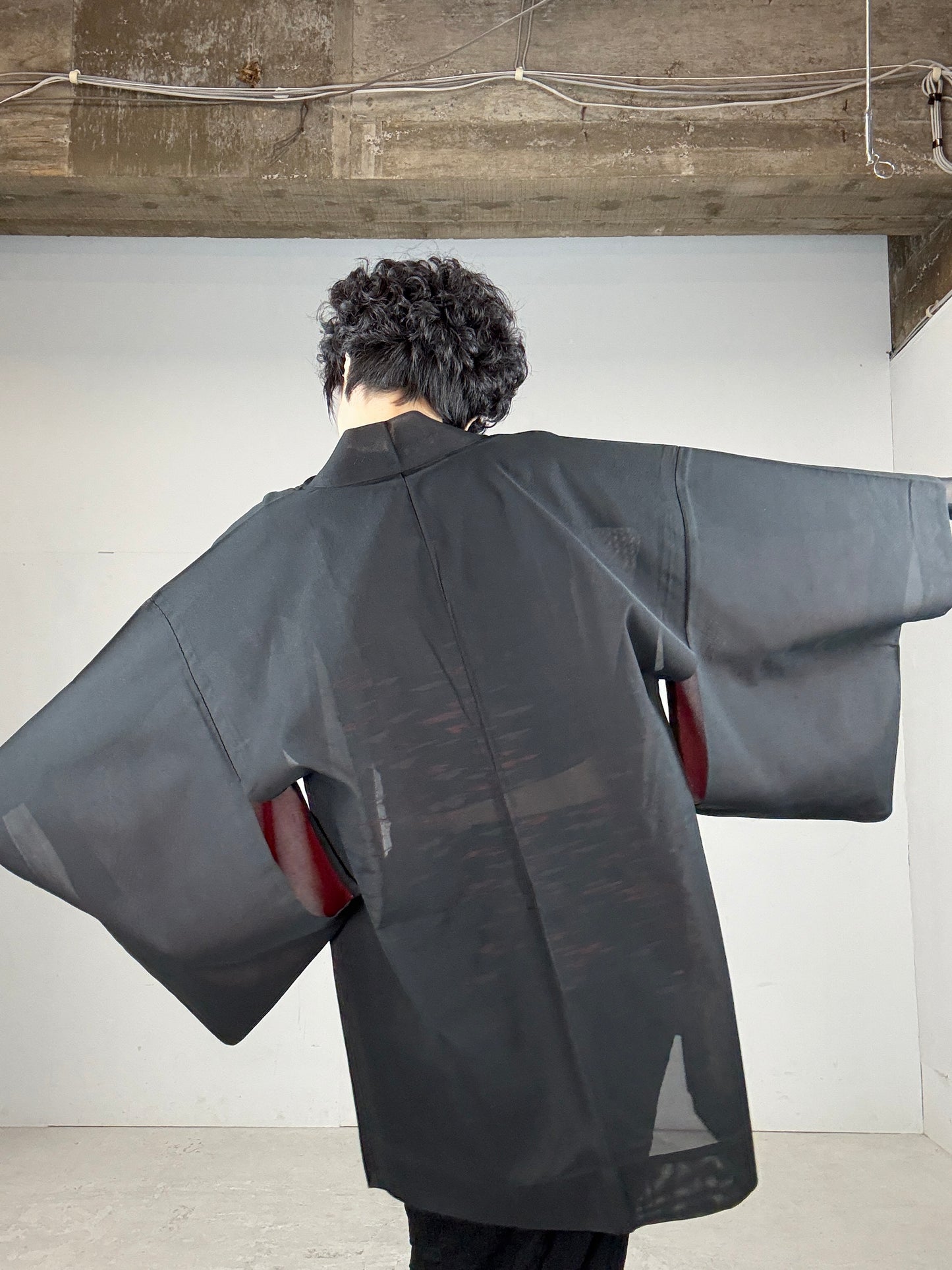 VINTAGE BLACK HAORI SHEER “red, nami"