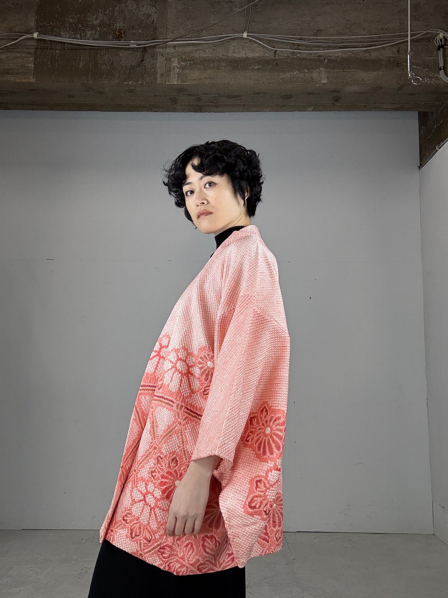 VINTAGE SHIBORI HAORI "magakimon, kiku"