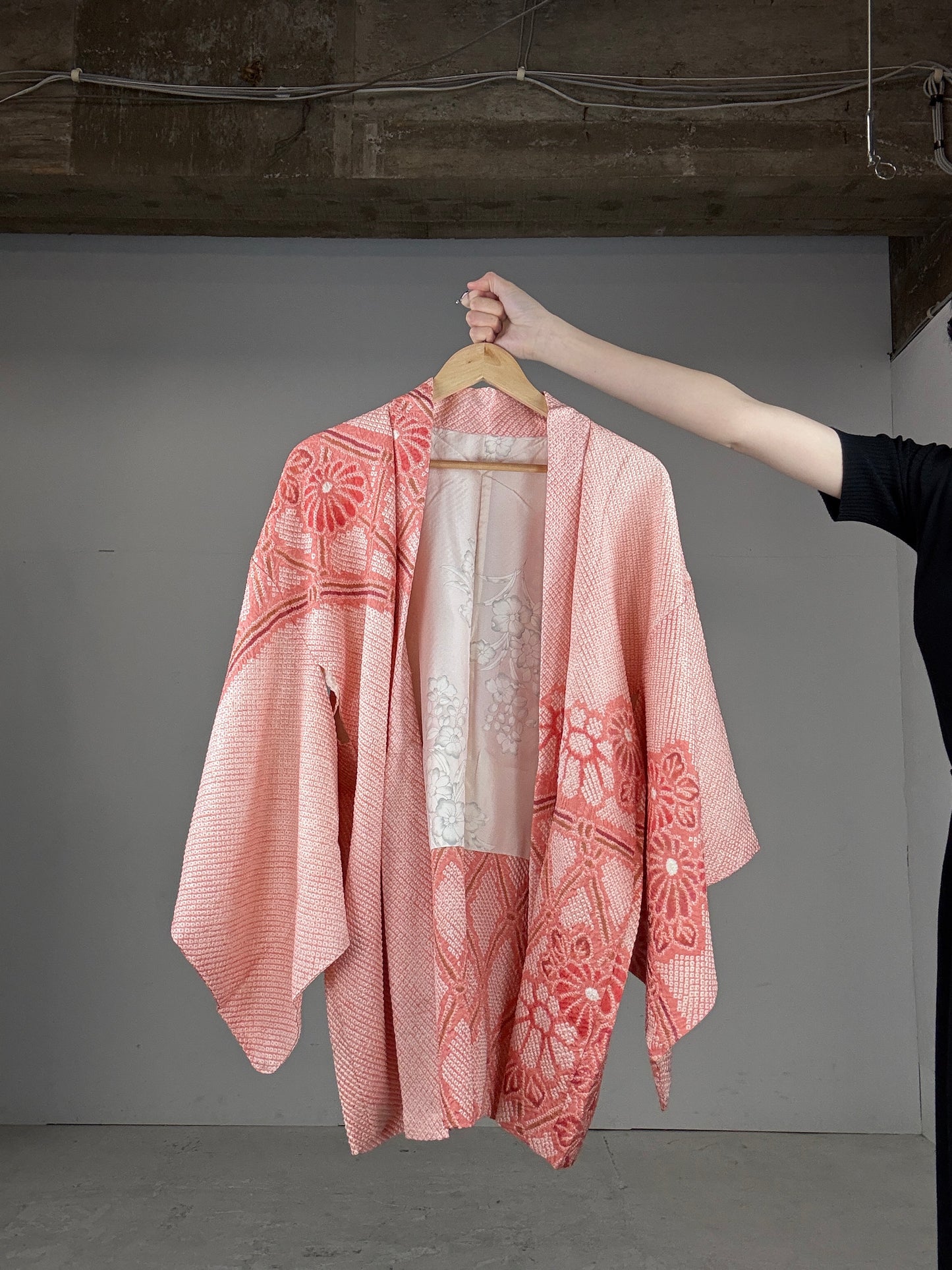 VINTAGE SHIBORI HAORI "magakimon, kiku"