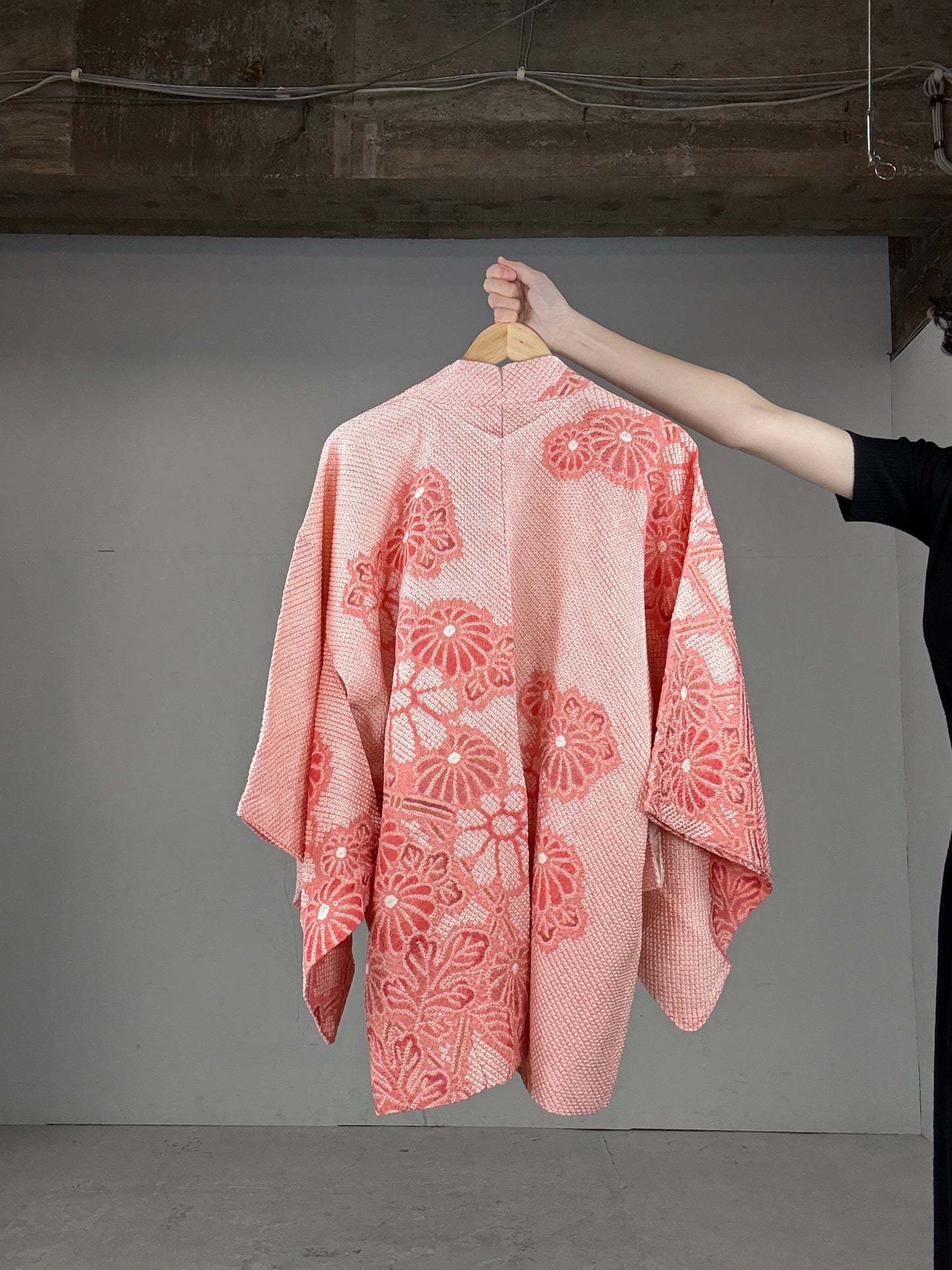 VINTAGE SHIBORI HAORI "magakimon, kiku"