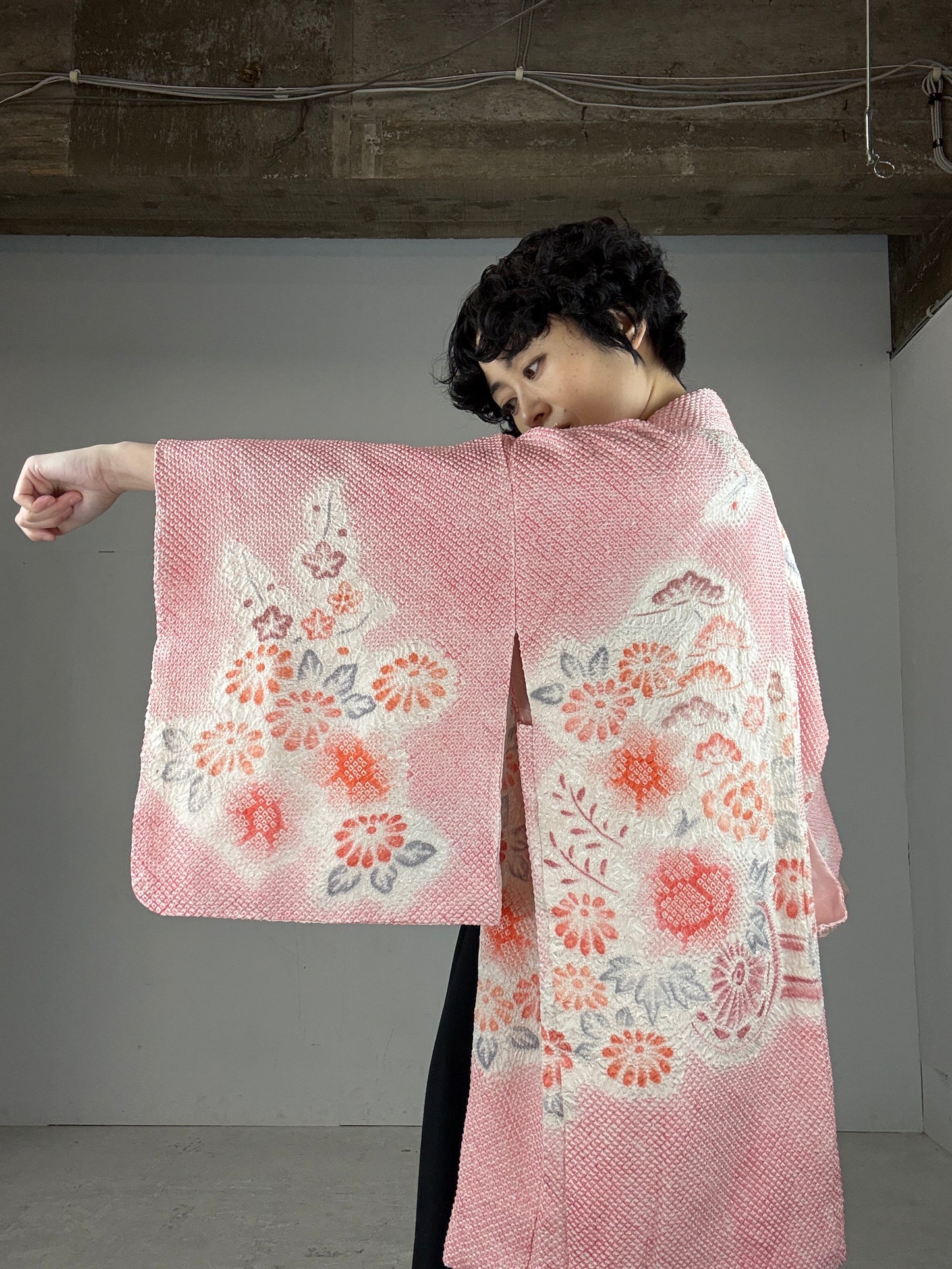 VINTAGE SHIBORI HAORI "mikuruma, hana, pink"