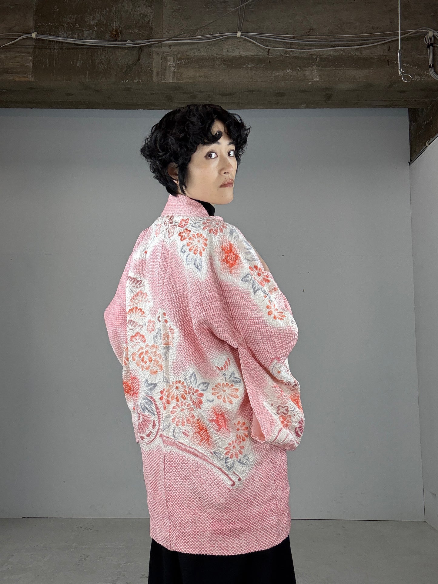 VINTAGE SHIBORI HAORI "mikuruma, hana, pink"