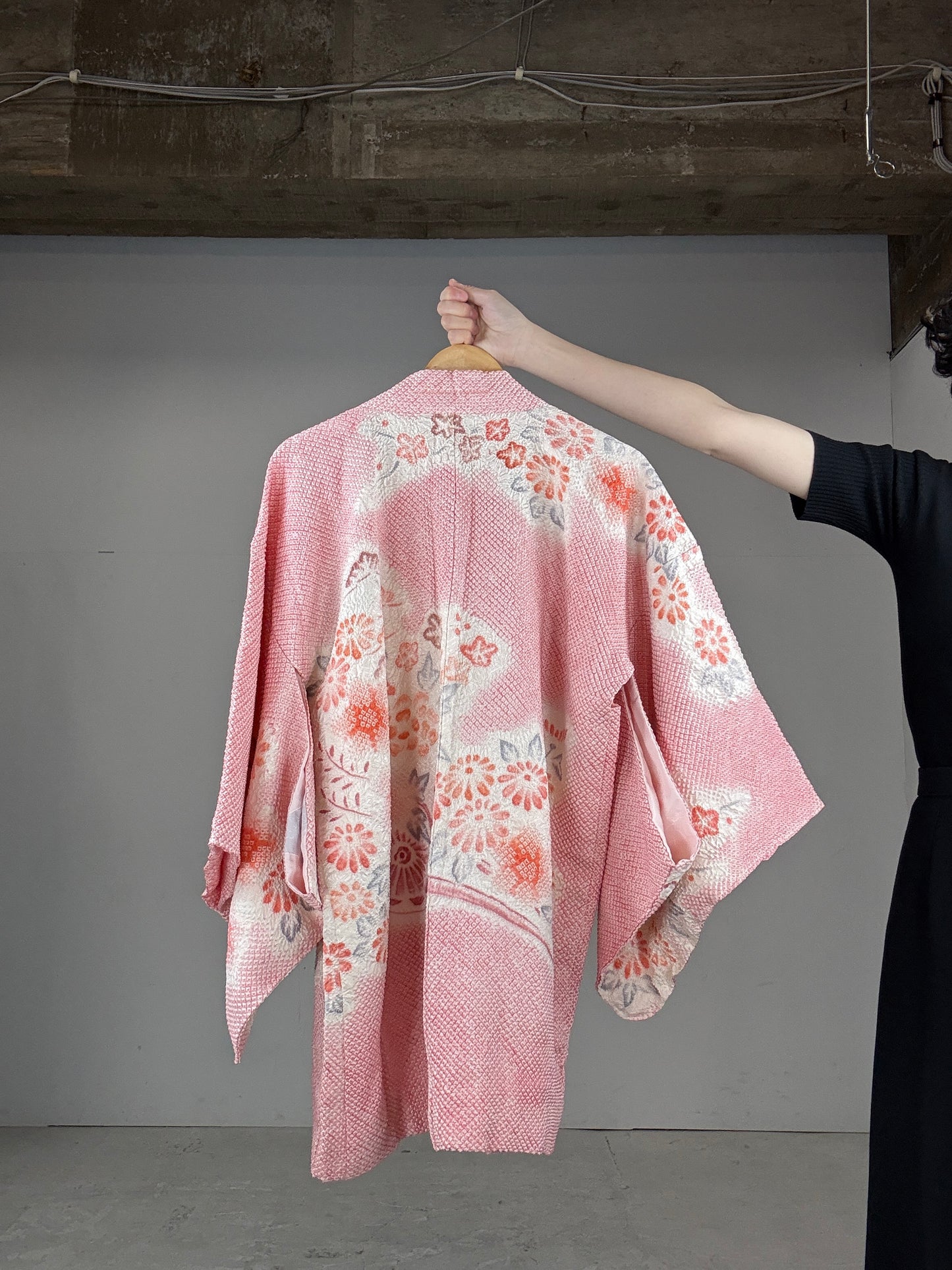 VINTAGE SHIBORI HAORI "mikuruma, hana, pink"