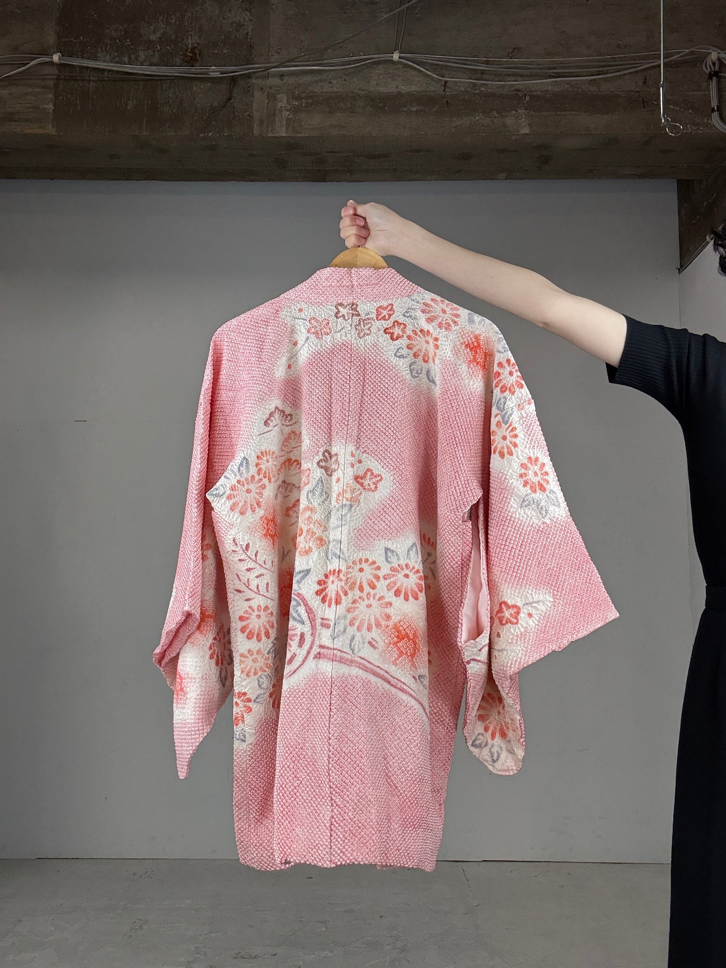 VINTAGE SHIBORI HAORI "mikuruma, hana, pink"