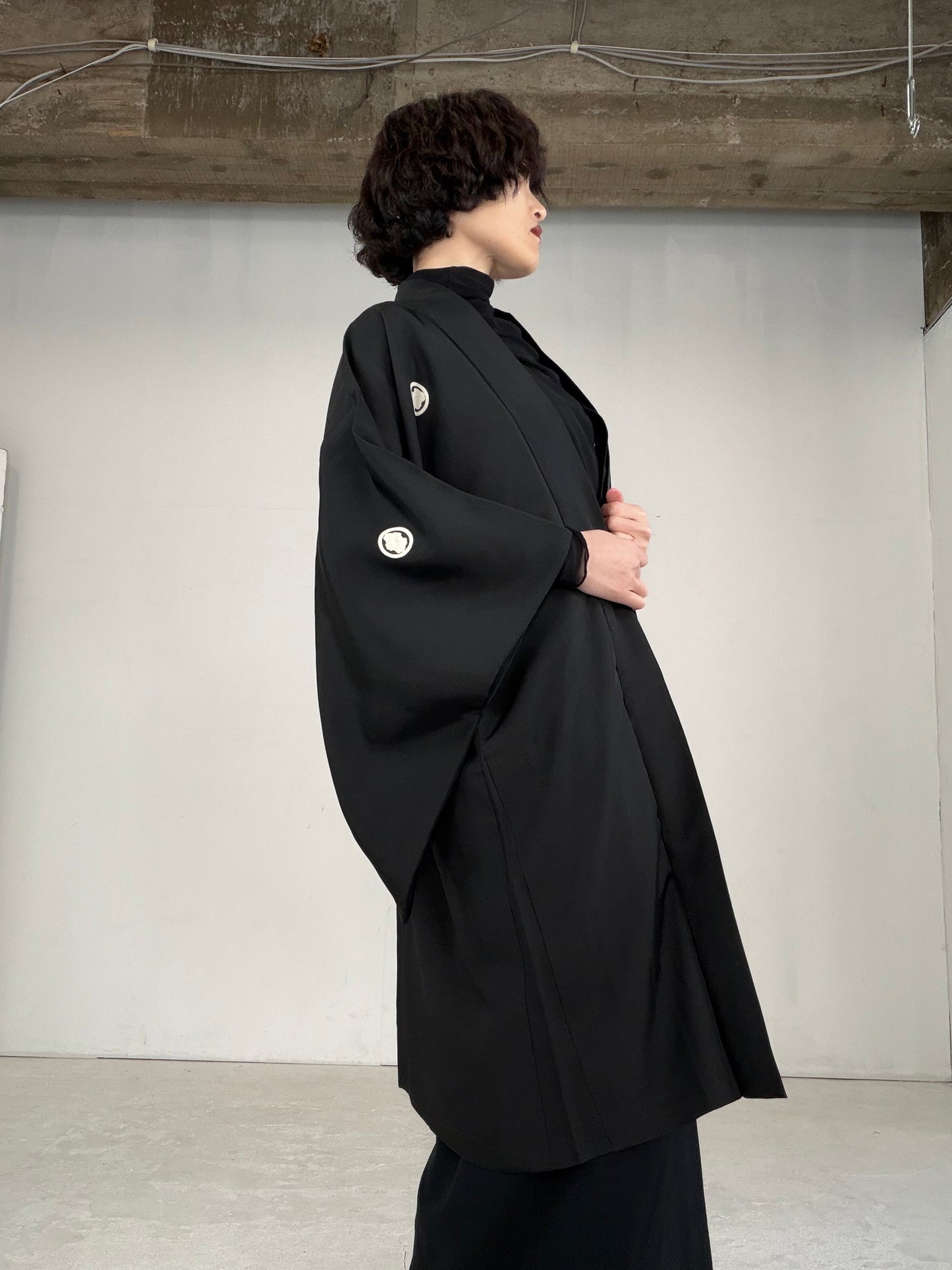 VINTAGE KUROMONTSUKI HAORI "temple, KUR104"