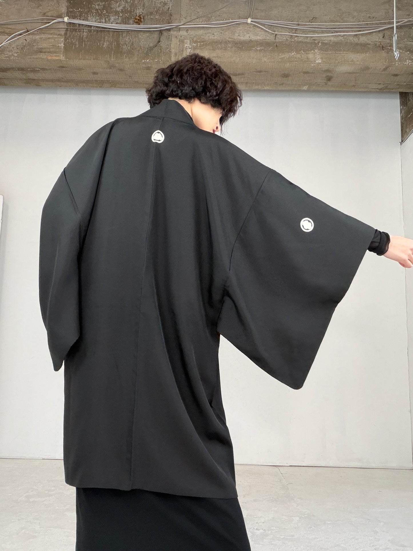 VINTAGE KUROMONTSUKI HAORI "temple, KUR104"