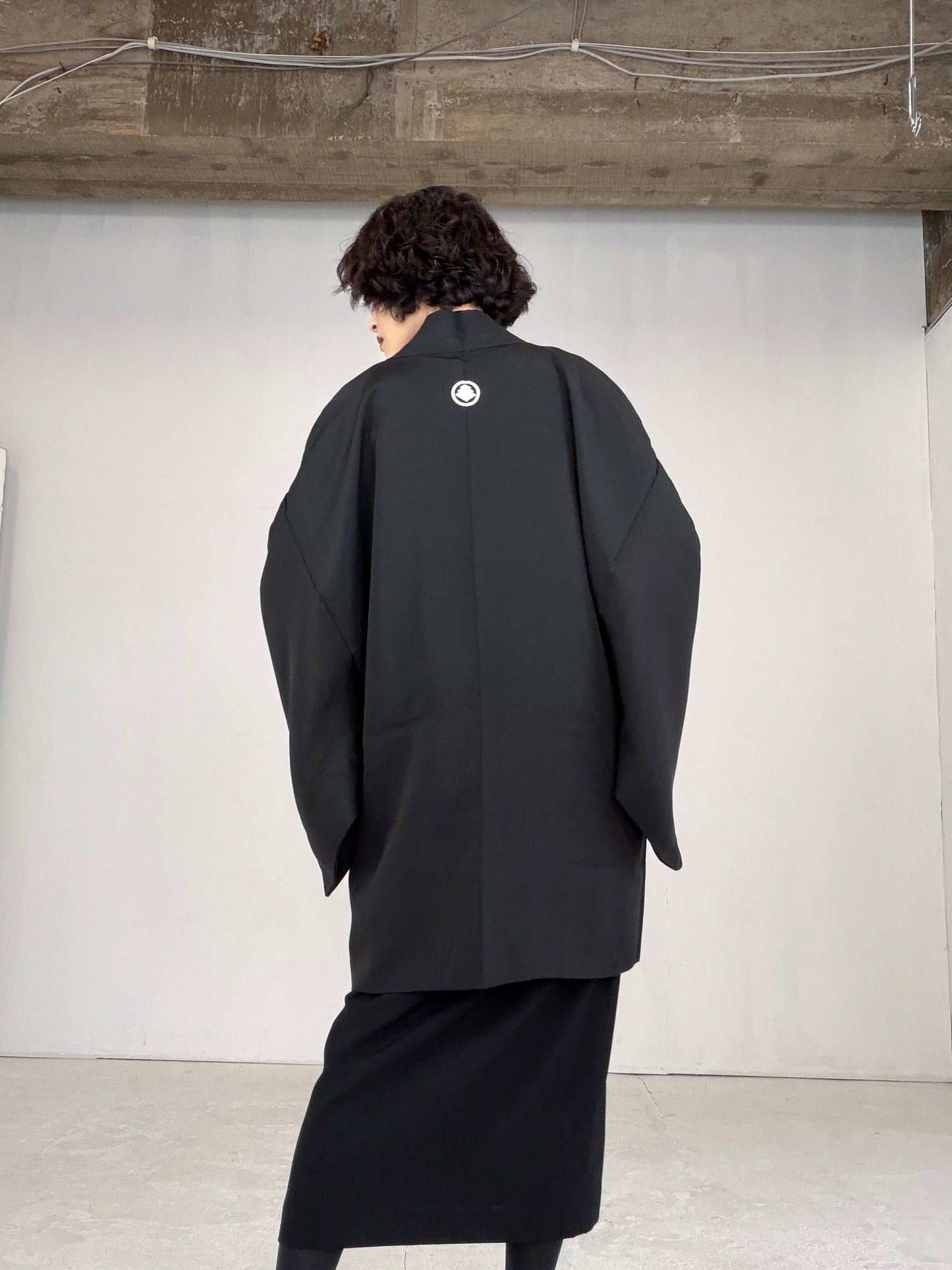 VINTAGE KUROMONTSUKI HAORI "koto-kyoto, KUR105"