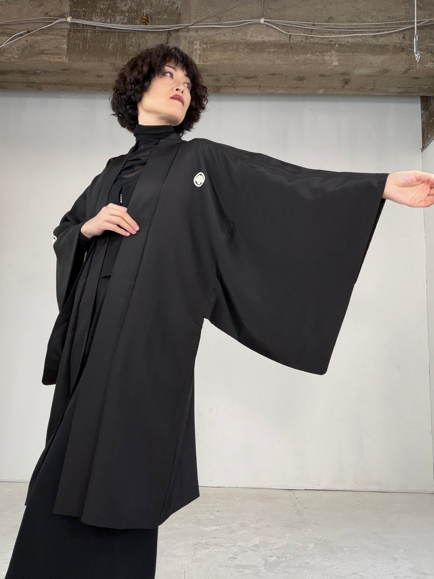 VINTAGE KUROMONTSUKI HAORI "tiger, KUR103" *damage