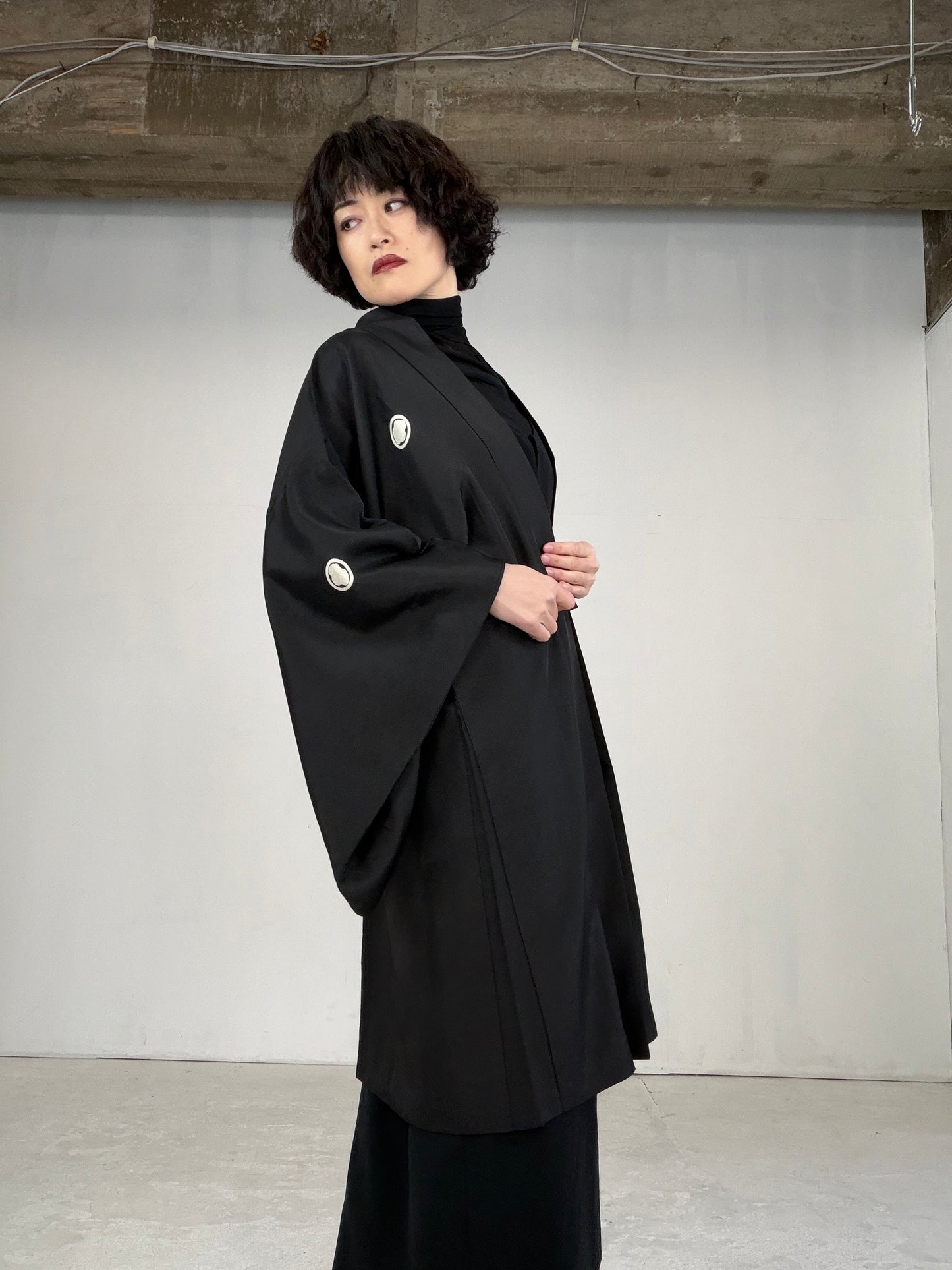 VINTAGE KUROMONTSUKI HAORI "tiger, KUR103" *damage