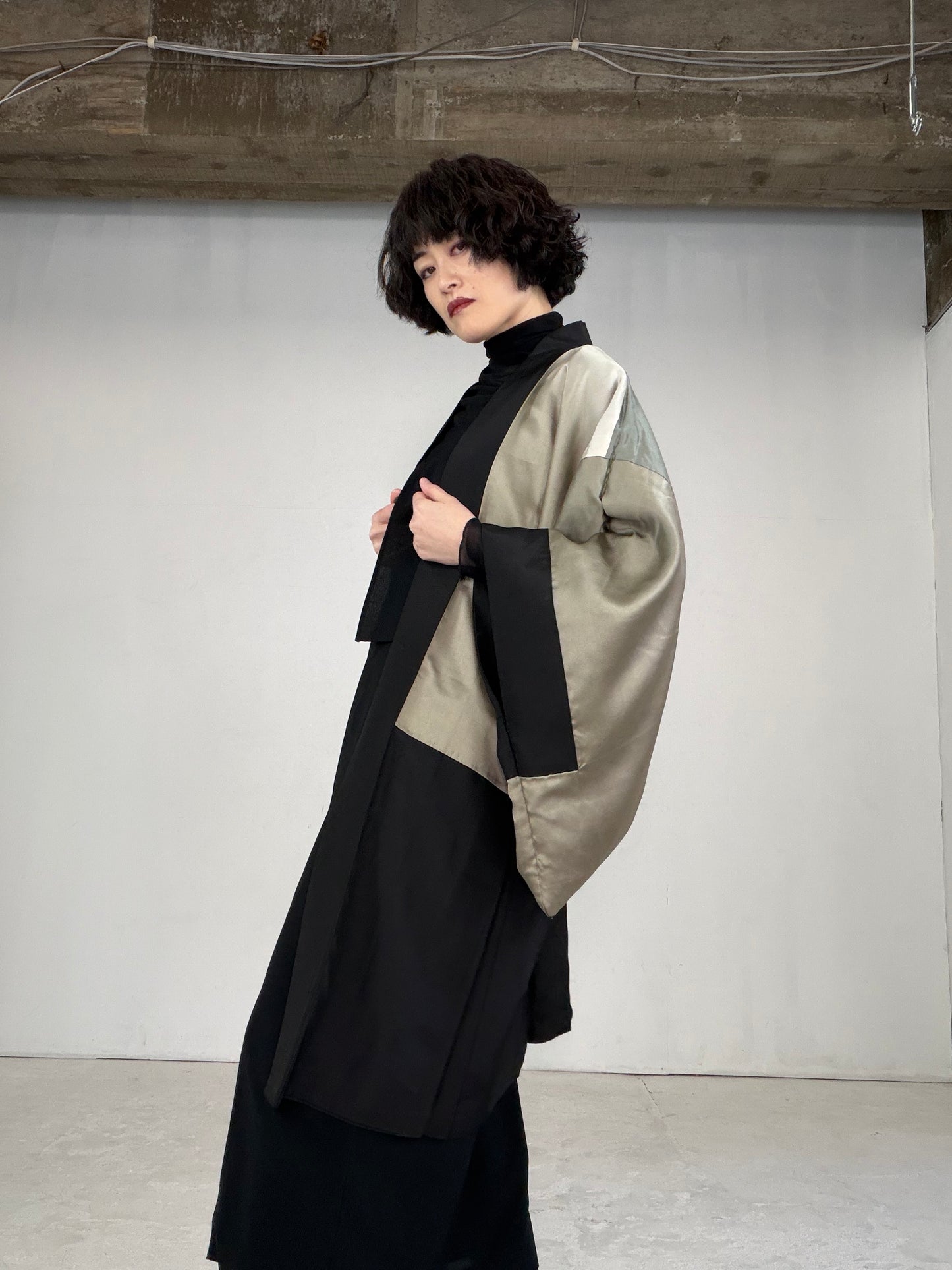 VINTAGE KUROMONTSUKI HAORI "tiger, KUR103" *damage