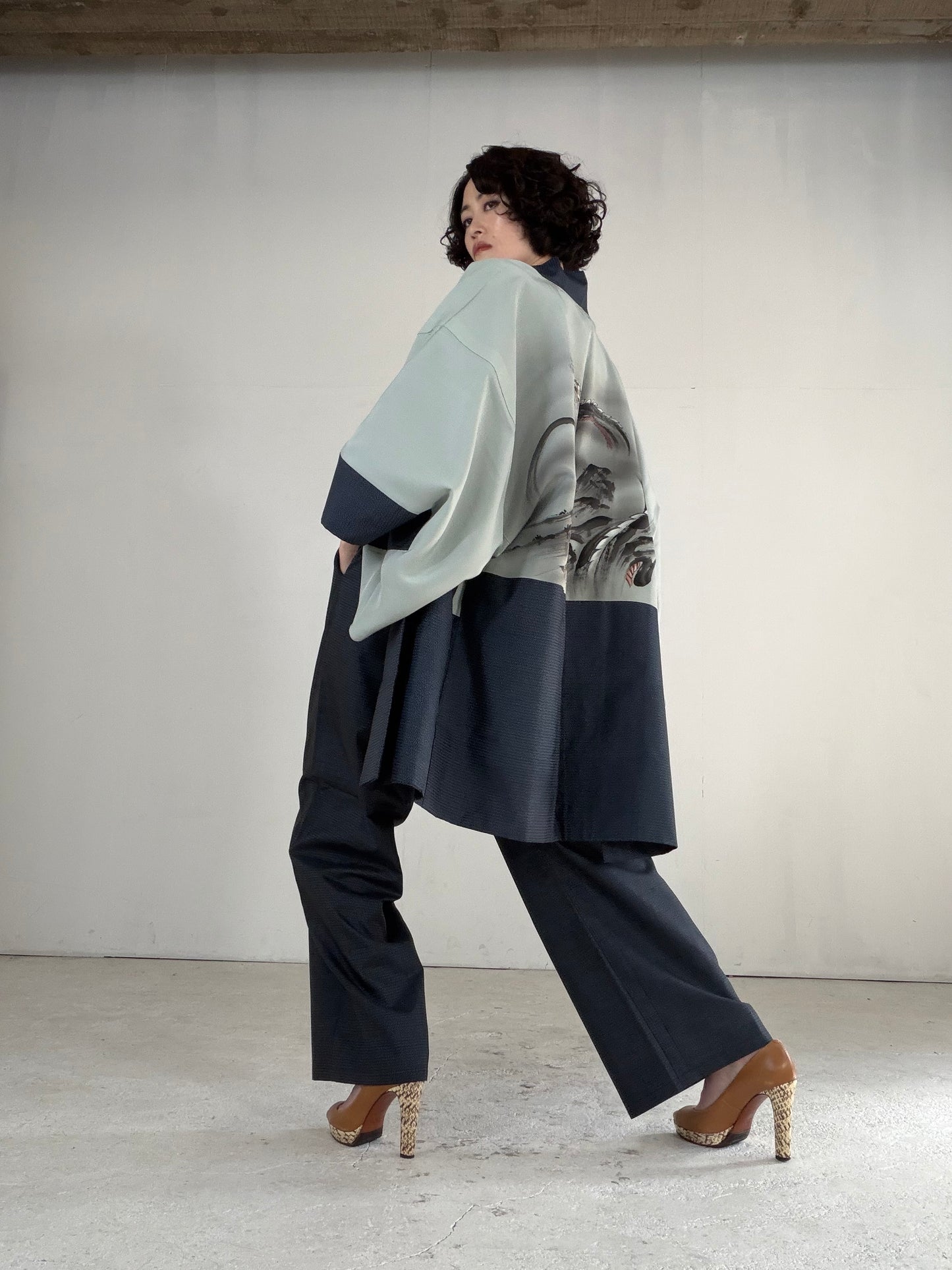 Vintage Oshima Tsumugi Haori & Kimono Pants Set "ASB012" — Upcycled from Japanese Kimono