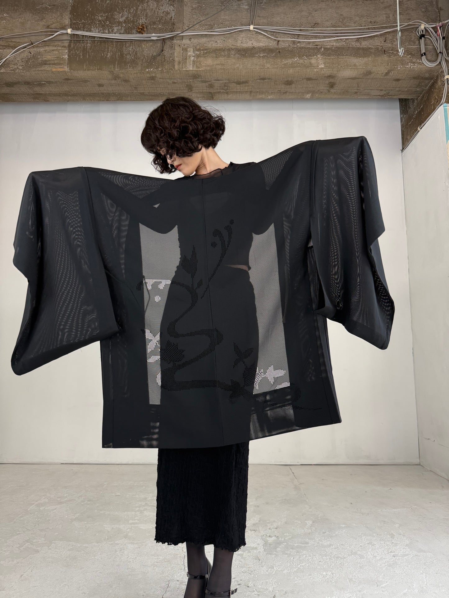 VINTAGE BLACK HAORI SHEER “ro, nami- leaf"
