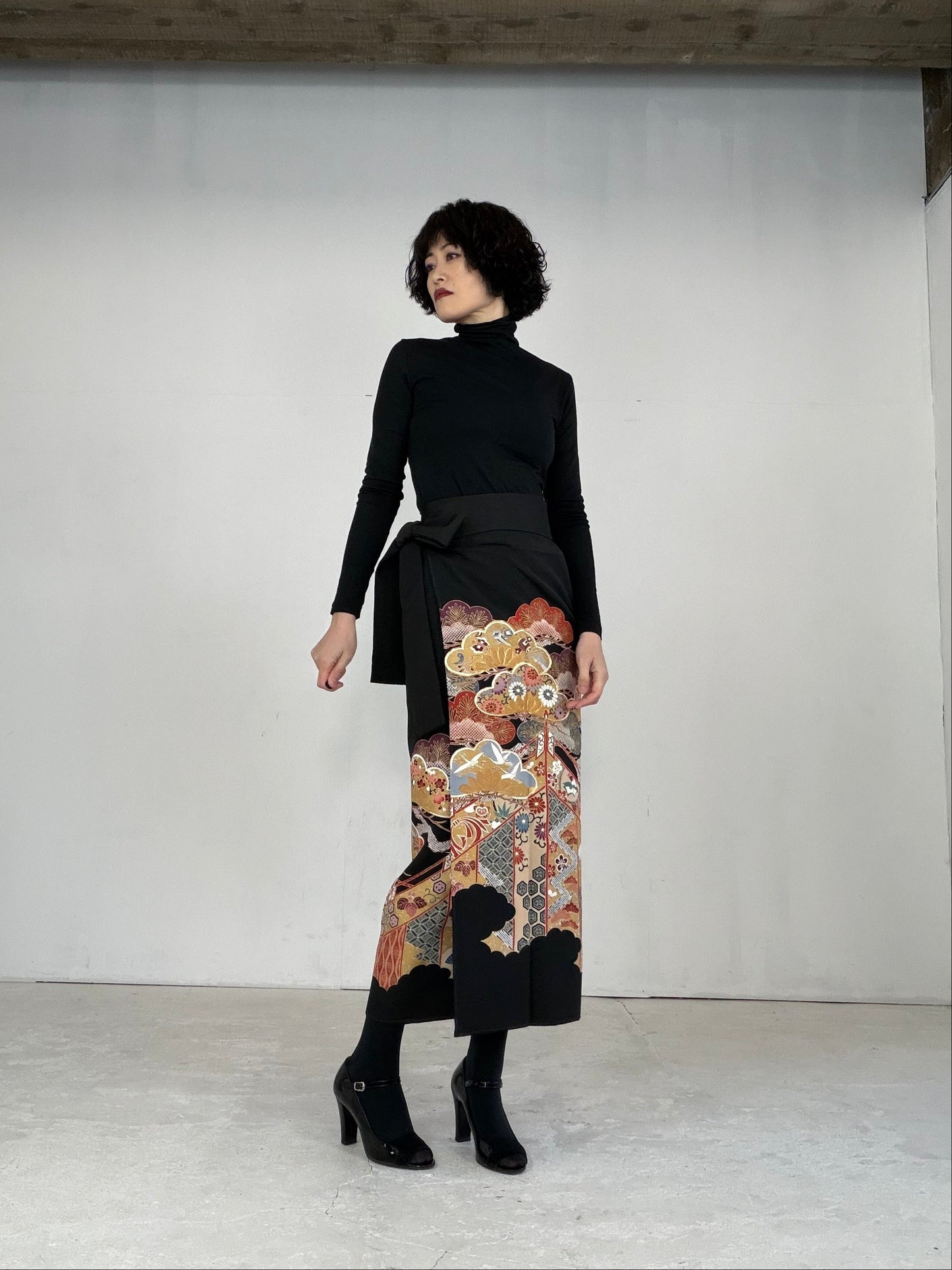 EDO-ZUMA SKIRT UPCYCLED FROM JAPANESE KIMONO "EDO022"